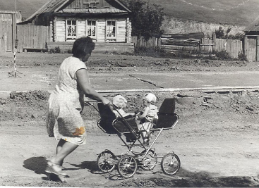 Женщина в селе Полянки