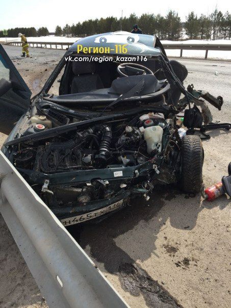 Жуткое ДТП в Татарстане: автомобиль превратился в груду металла