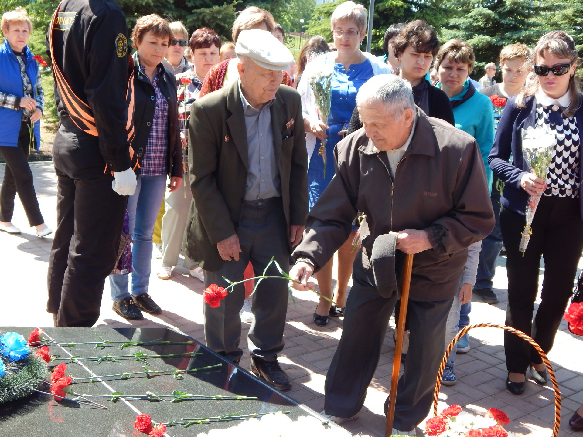 В Камских Полянах прошел митинг, посвященный Дню памяти и скорби