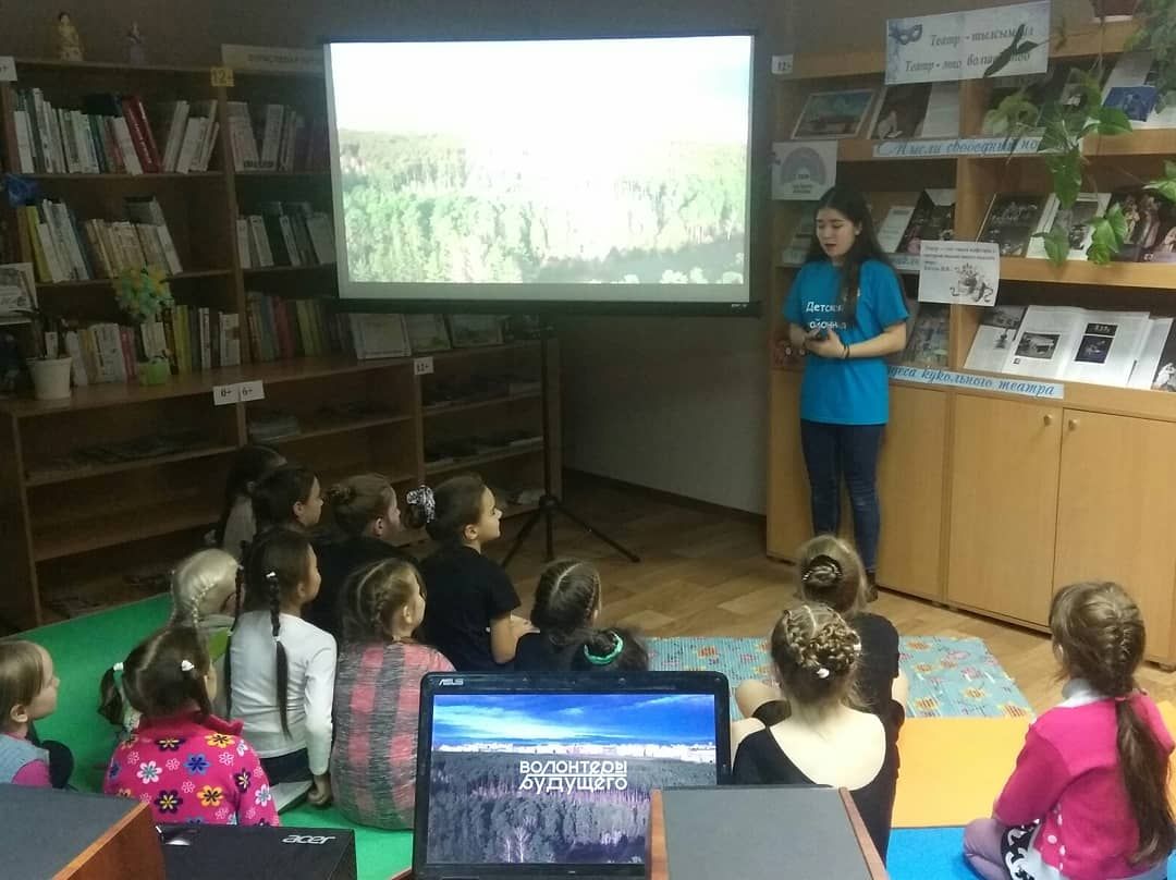 Камполянские Активисты Детской районной Думы провели акцию "Добрые уроки"