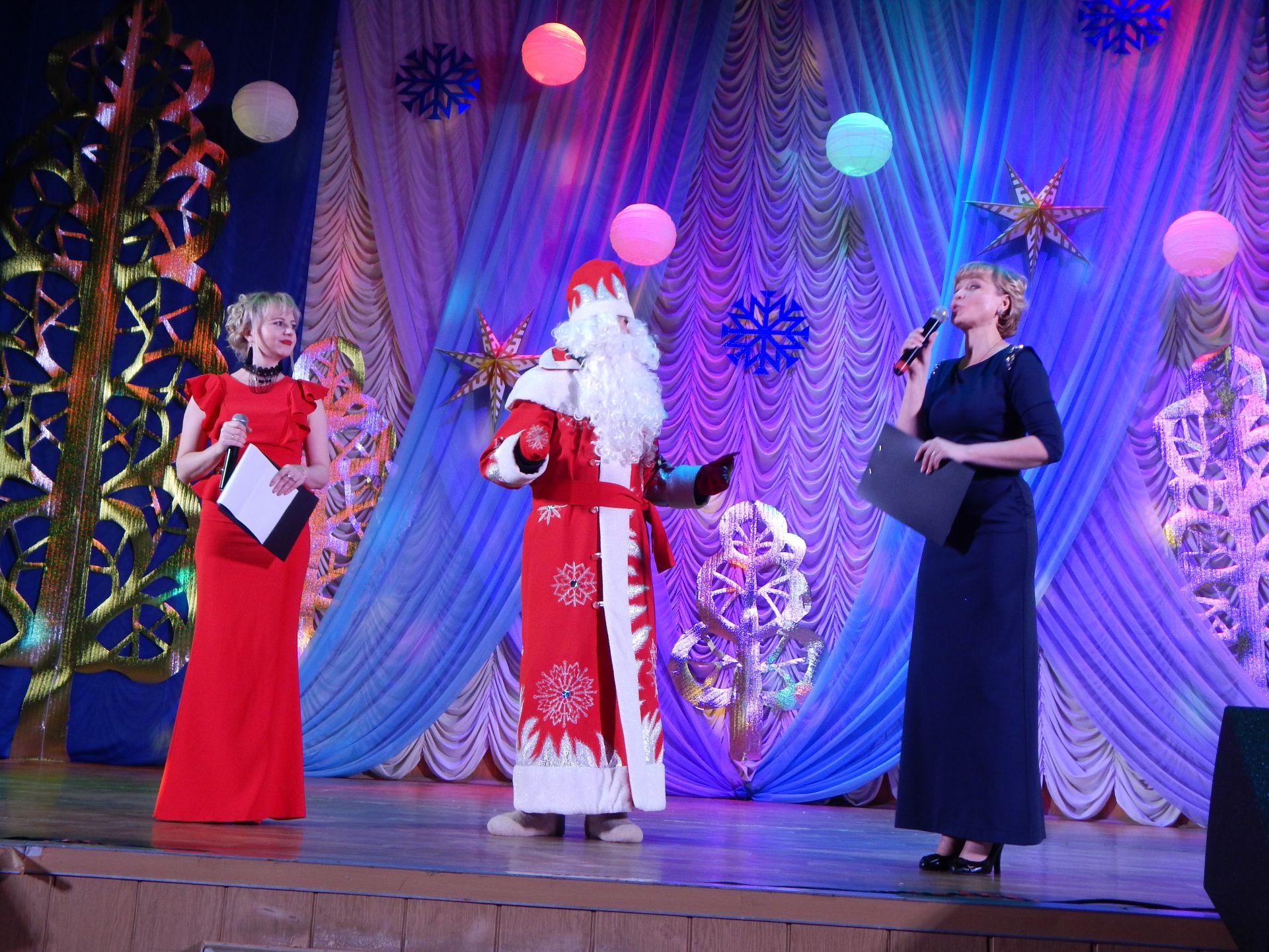 В Камских Полянах Большой Новогодний концерт прошел с огромным успехом + ФОТОРЕПОРТАЖ