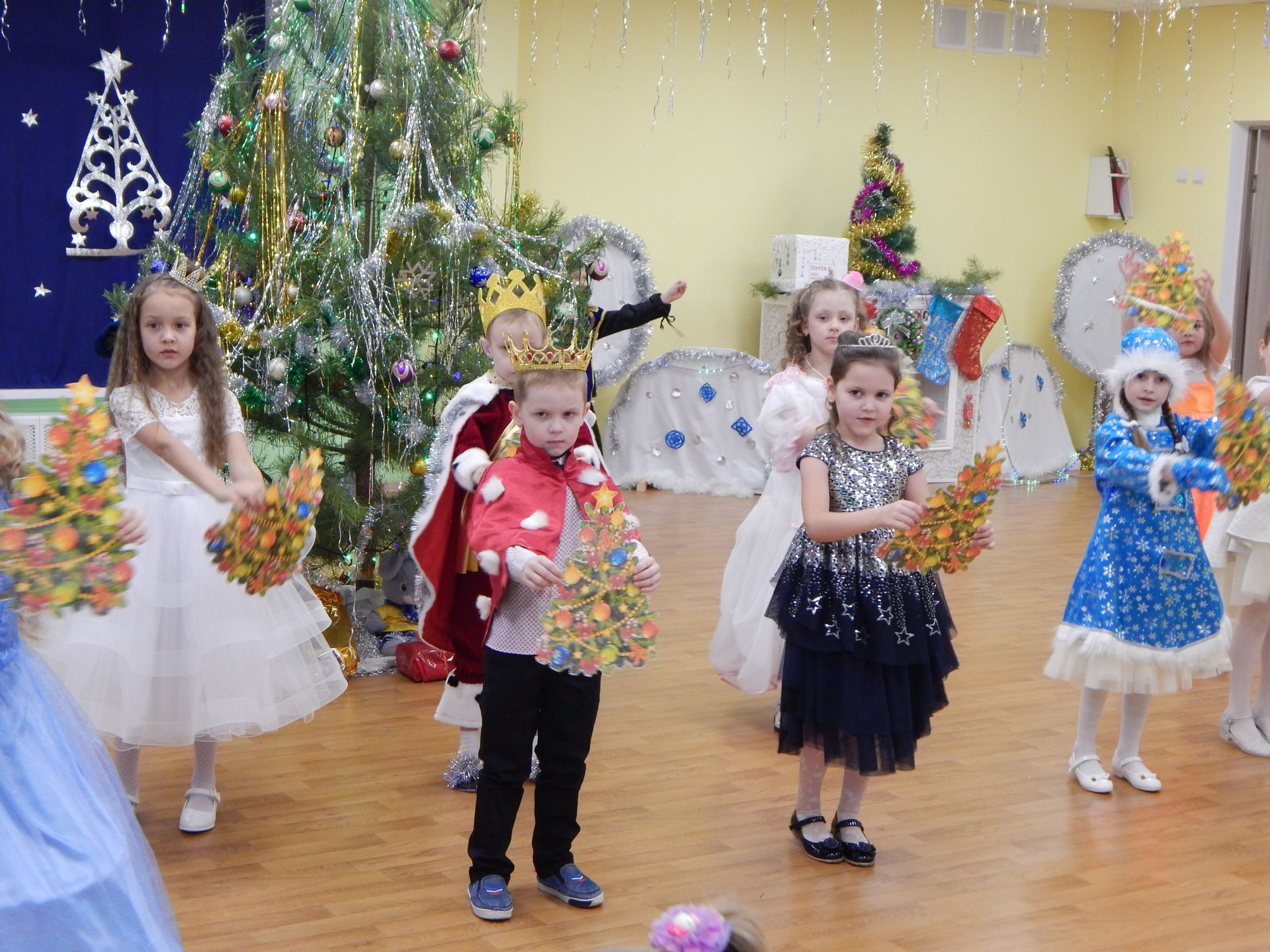 В Камполянском детском саду «Огонек» прошел Новогодний праздник + ФОТОРЕПОРТАЖ