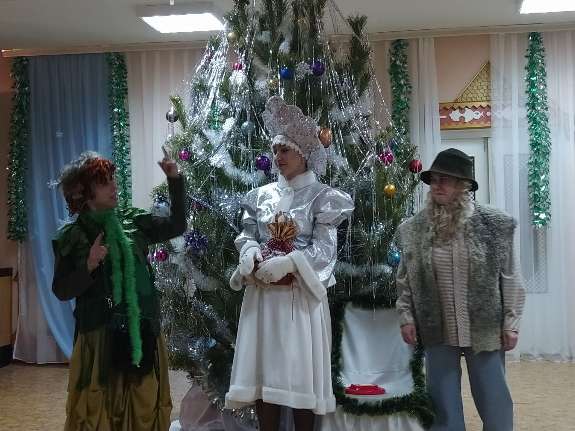 Сегодня в камполянском детскому саду "Солнышко" состоялся праздник для детворы (ФОТОРЕПОРТАЖ)