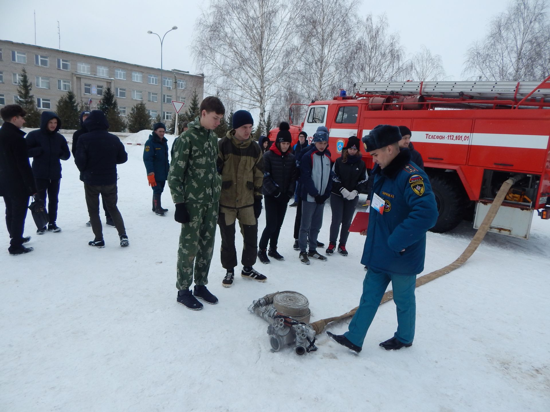 В Камских Полянах состоялась военно-спортивная игра «Зарница», посвященная Дню защитника Отечества и 30-летию вывода войск из Афганистана