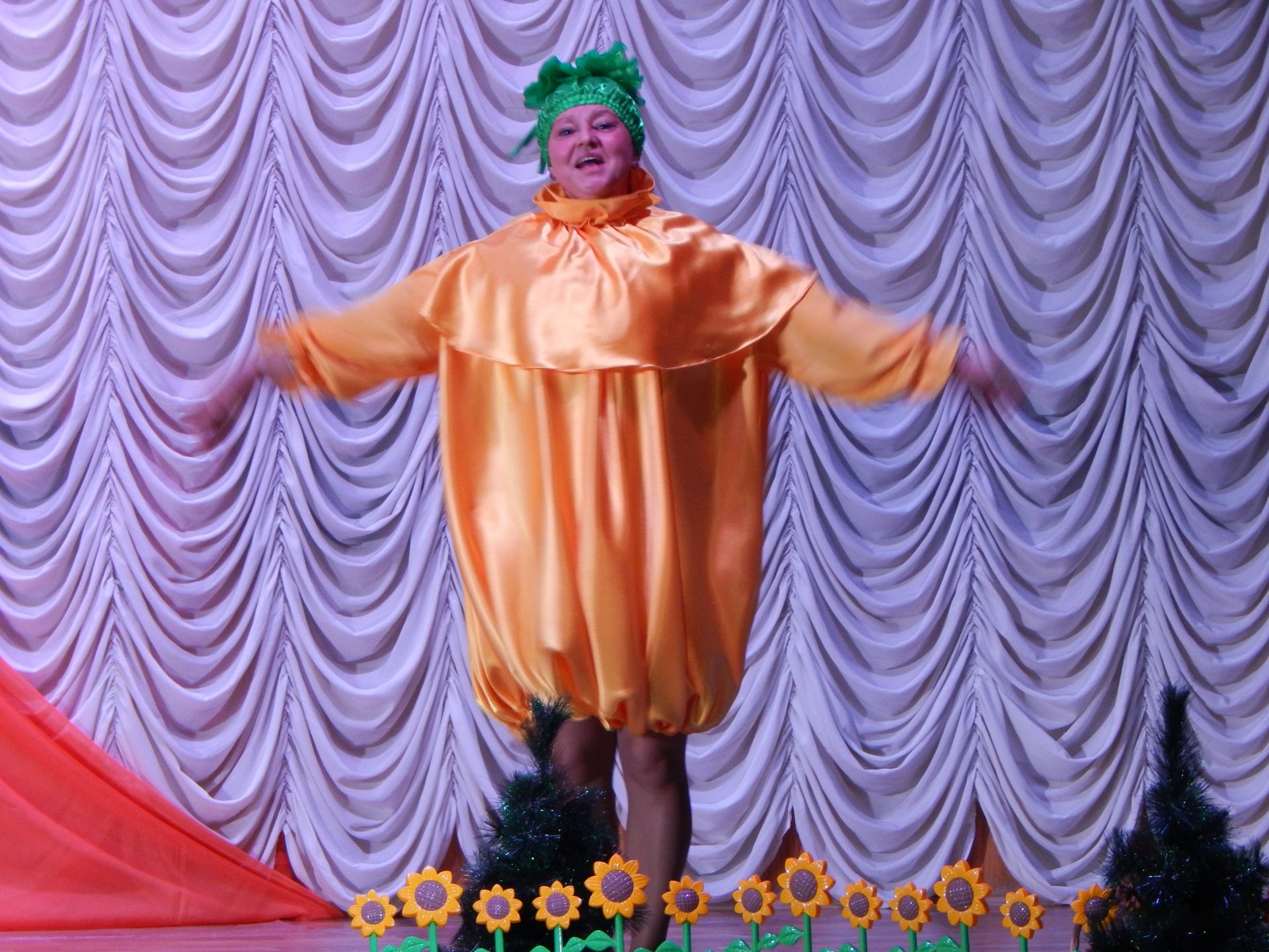 В Камских Полянах впервые прошел фестиваль самодеятельных театральных коллективов «Синяя птица» (ФОТОРЕПОРТАЖ)