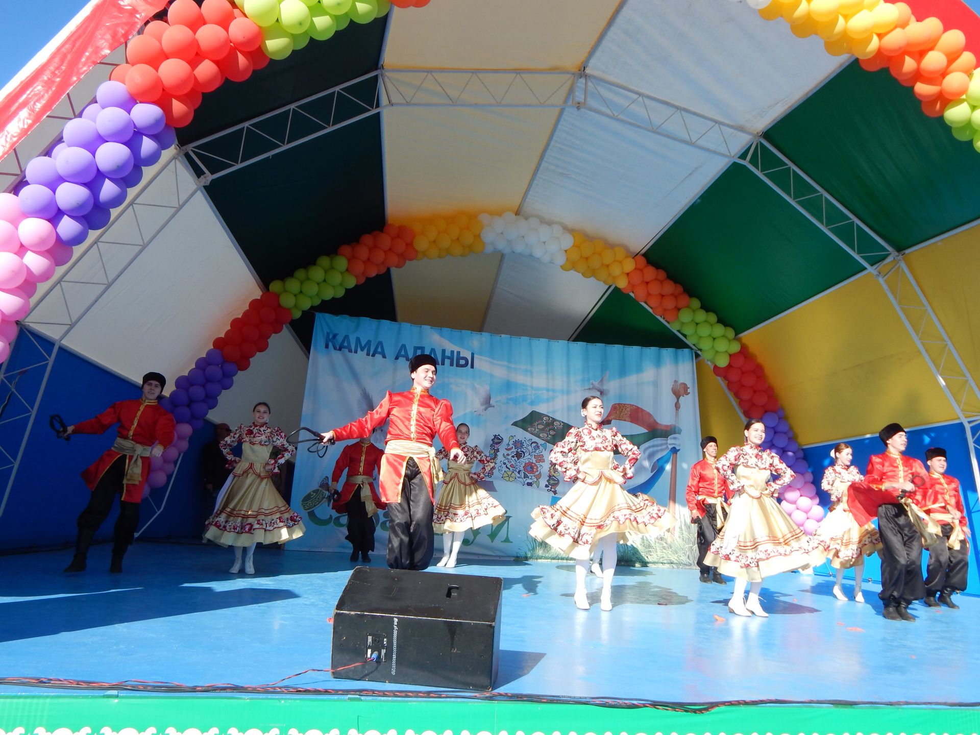 Главная сцена и майдан весь день радовали камполянцев на празднике "Сабантуй-2019" + ФОТОРЕПОРТАЖ