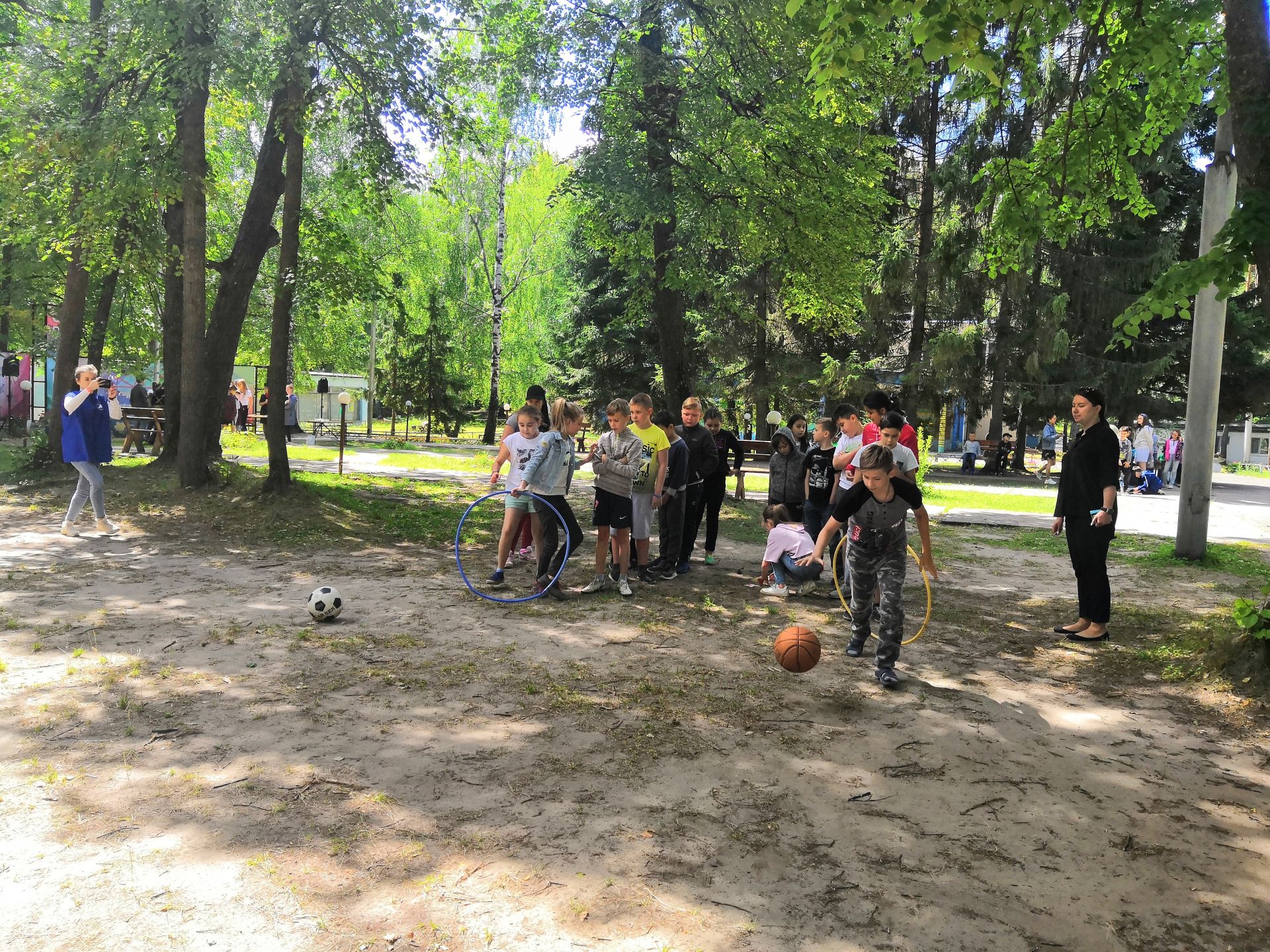 В детских оздоровительных лагерях Татарстана сотрудники Госавтоинспекции проводят ликбез по правилам дорожной безопасности