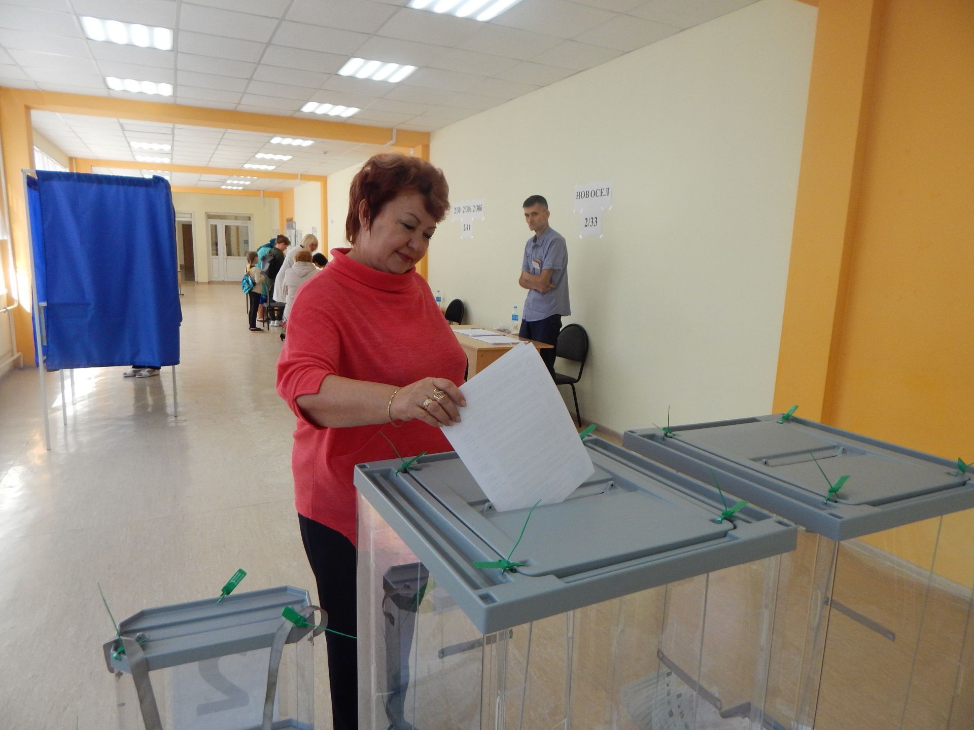 Трудовые коллективы Камских Полян проголосовали в первой половине дня
