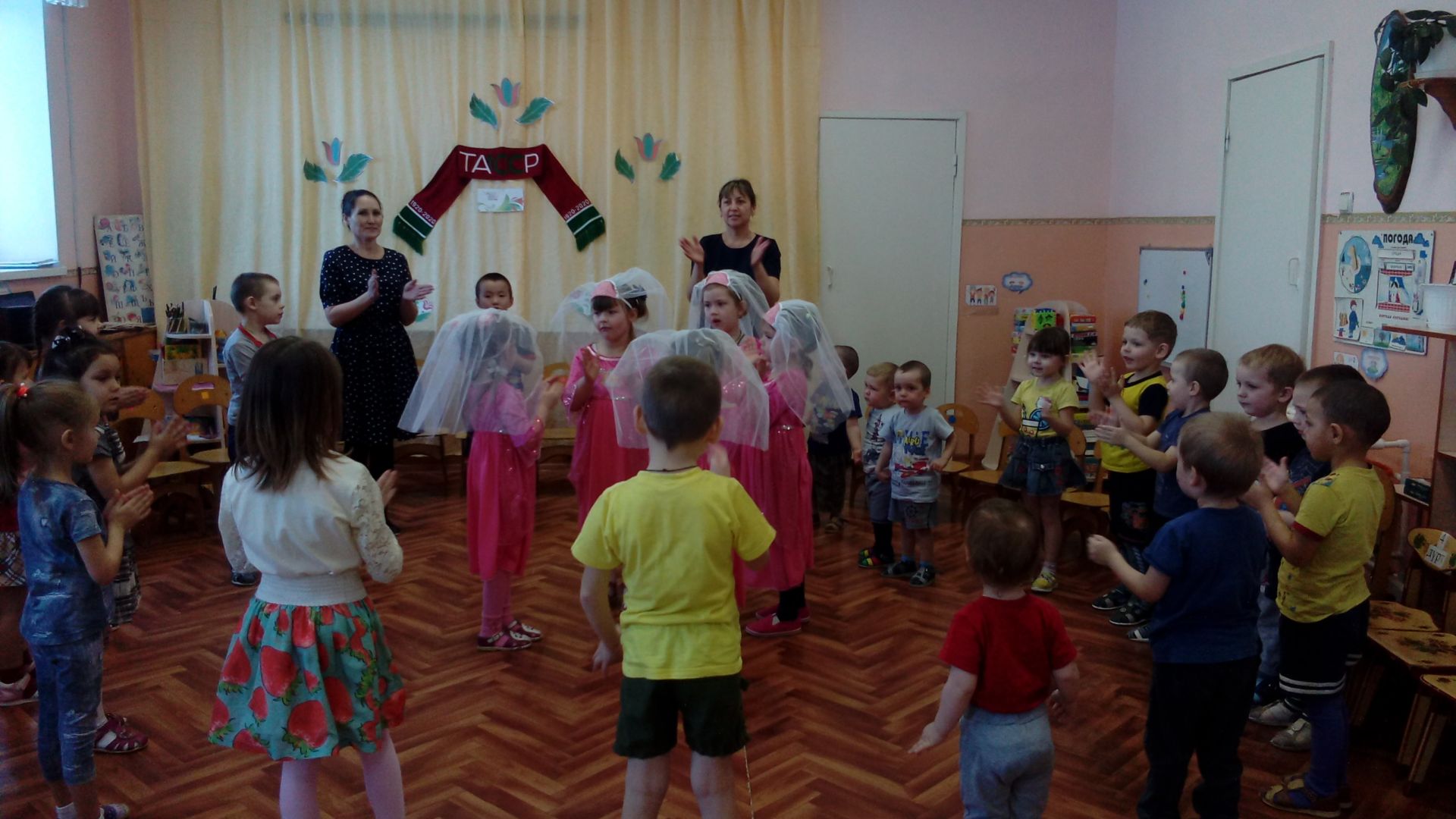 В д/с «Березка» с. Кармалы состоялось музыкально-спортивное развлечение «моя Родина-Татарстан»