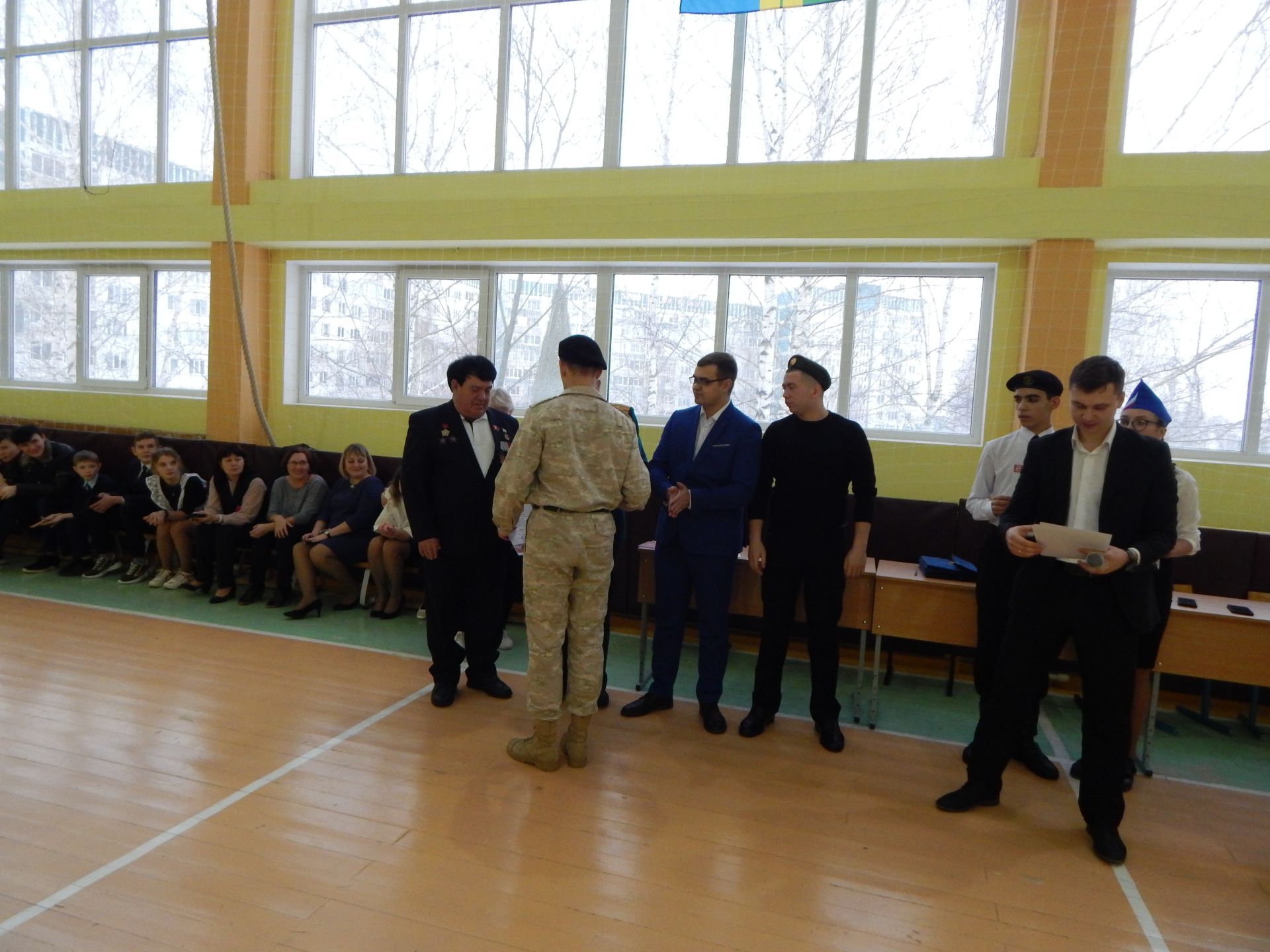 В Камскополянской школе №1 стартовали отборочные школьные этапы конкурса смотра строя и песни + ФОТОРЕПОРТАЖ