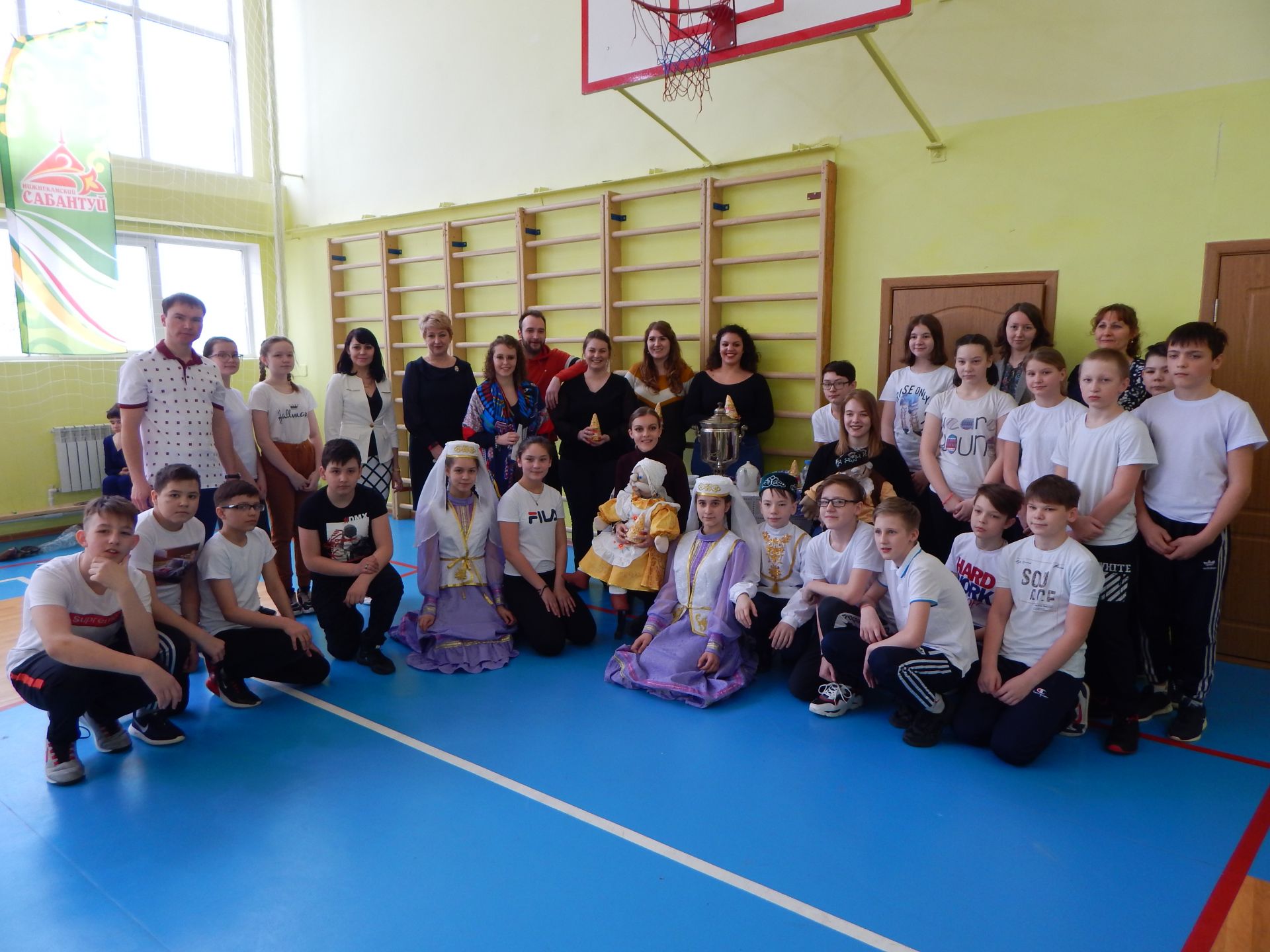 Камполянскую школу №2 посетили студенты филиала Высшей школы подготовки учителей при Университете Реймс-Шампань-Арденн + ФОТОРЕПОРТАЖ