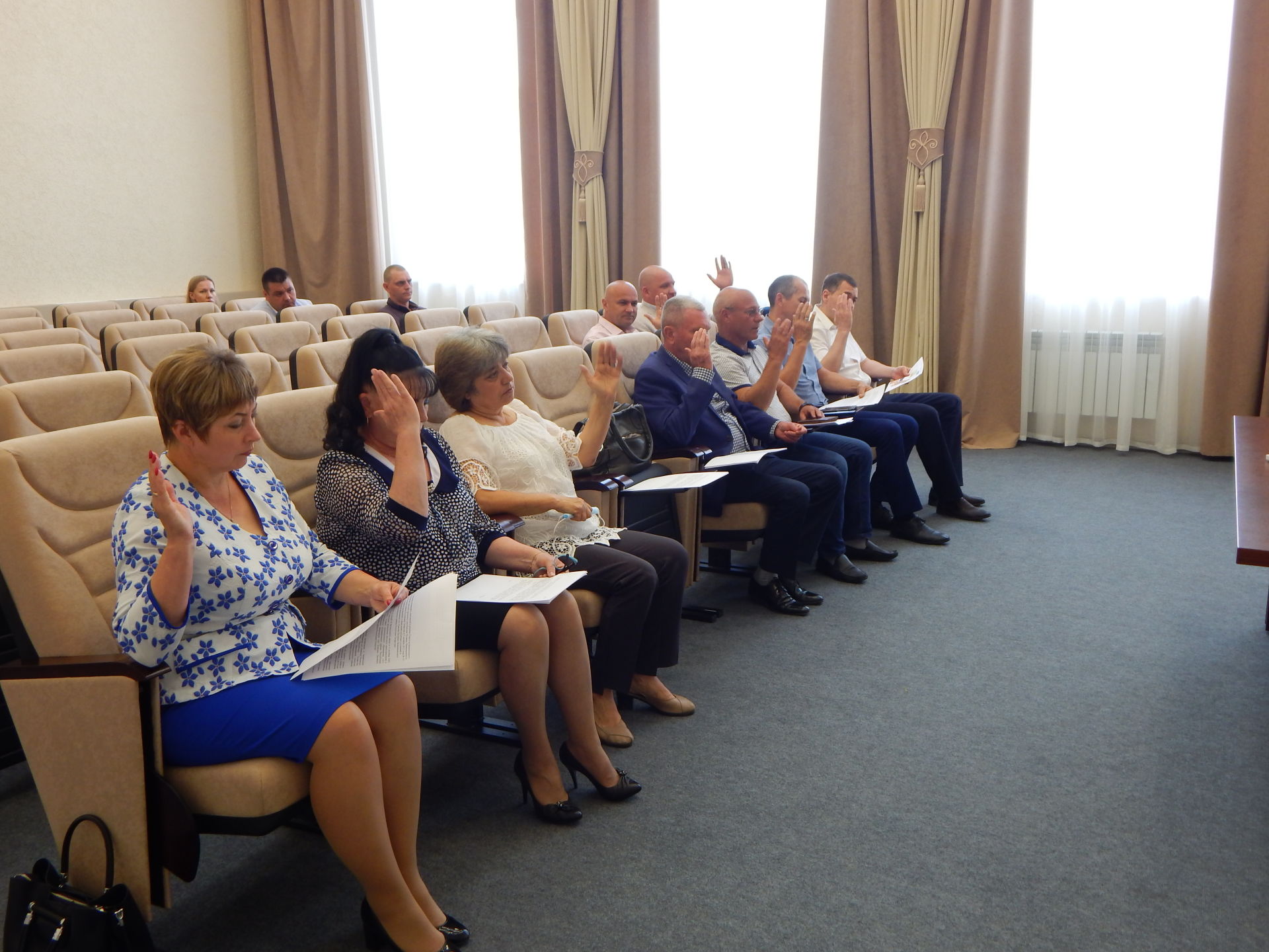 Депутаты совета Камских Полян единогласно поддержали проекты