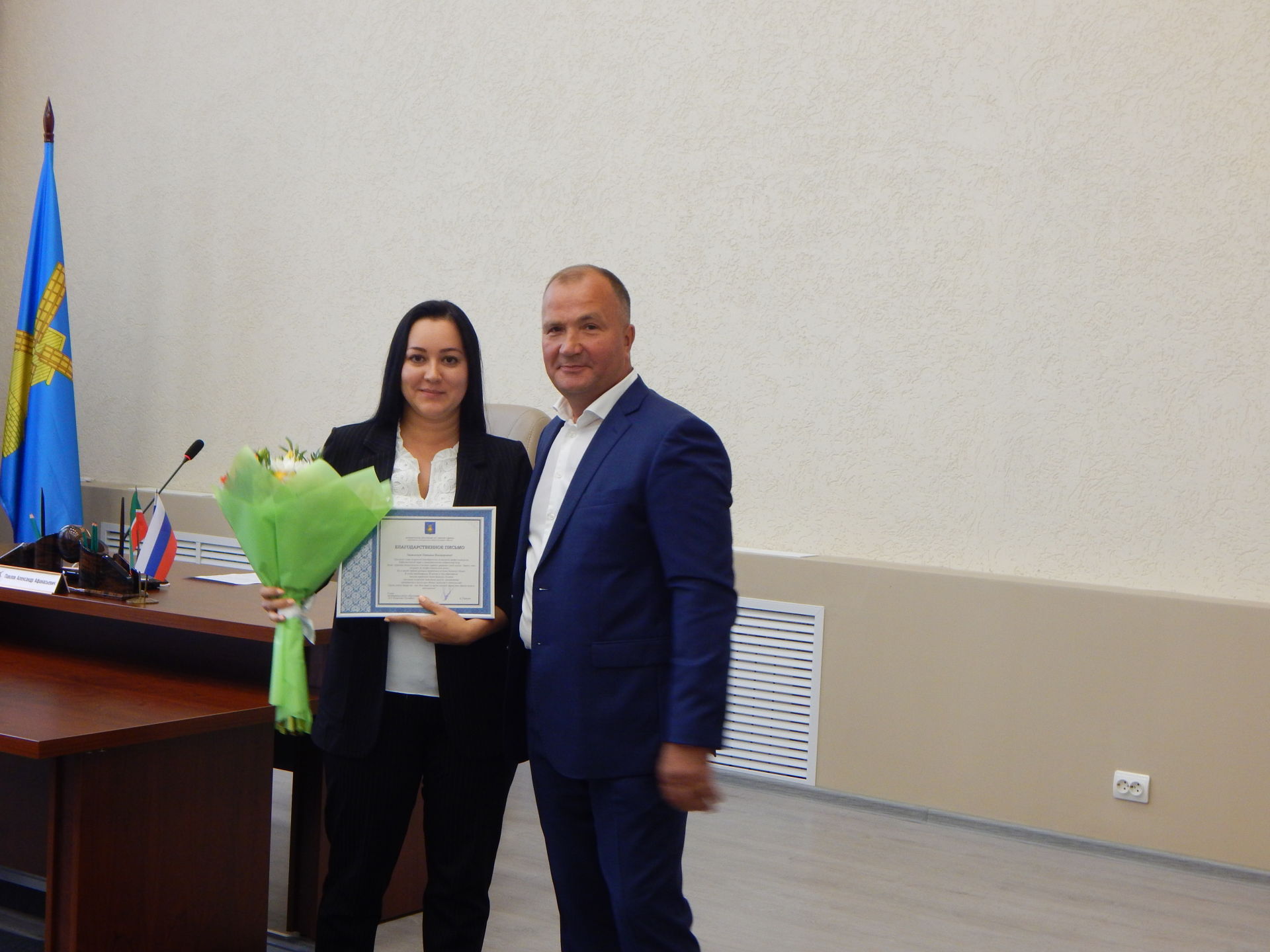 В День города были вручены награды лучшим работникам организаций и предприятий Камских Полян