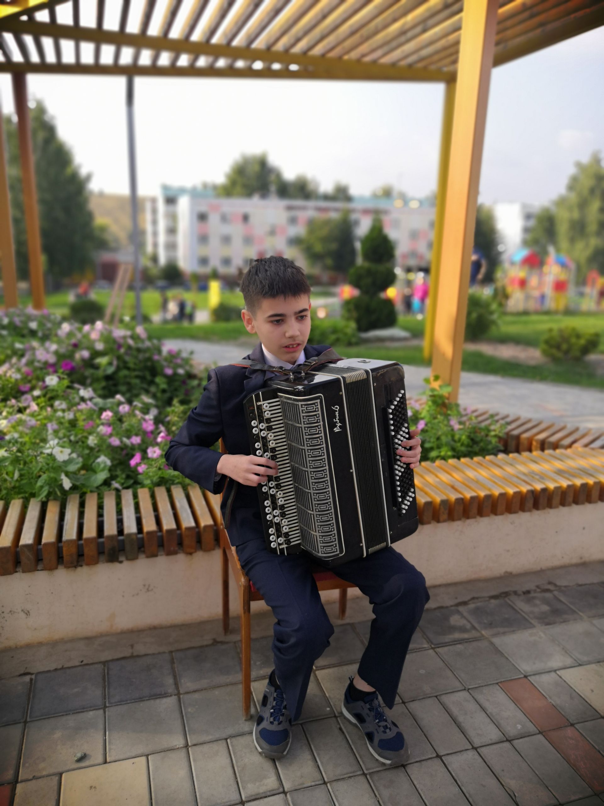 Мастер-классы от музыкальной школы и ЦДТ «Радуга» в День города Камских Полян