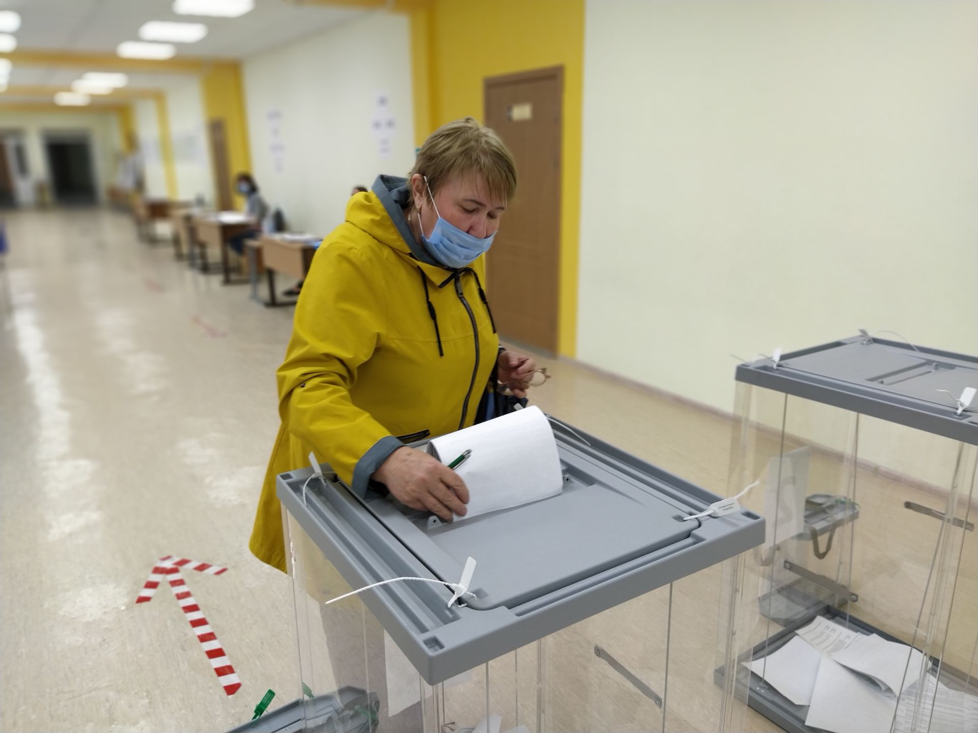 Выборы-2020 в Камских Полянах: термометрия, кабинки без шторок, вакцинация и сельскохозяйственные ярмарки