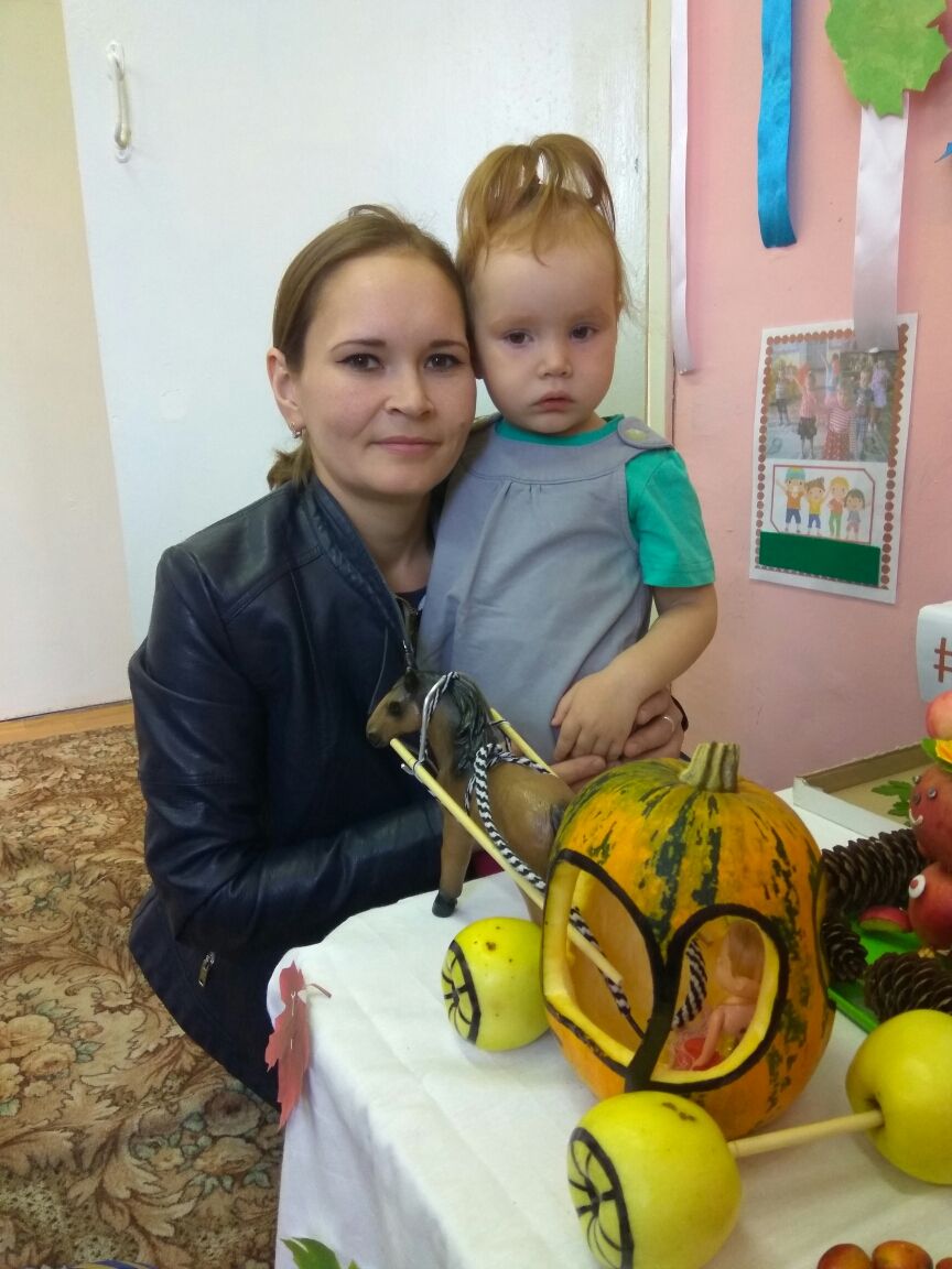 В детском саду с.Кармалы состоялась выставка поделок из яблок #ДАРЫОСЕНИ