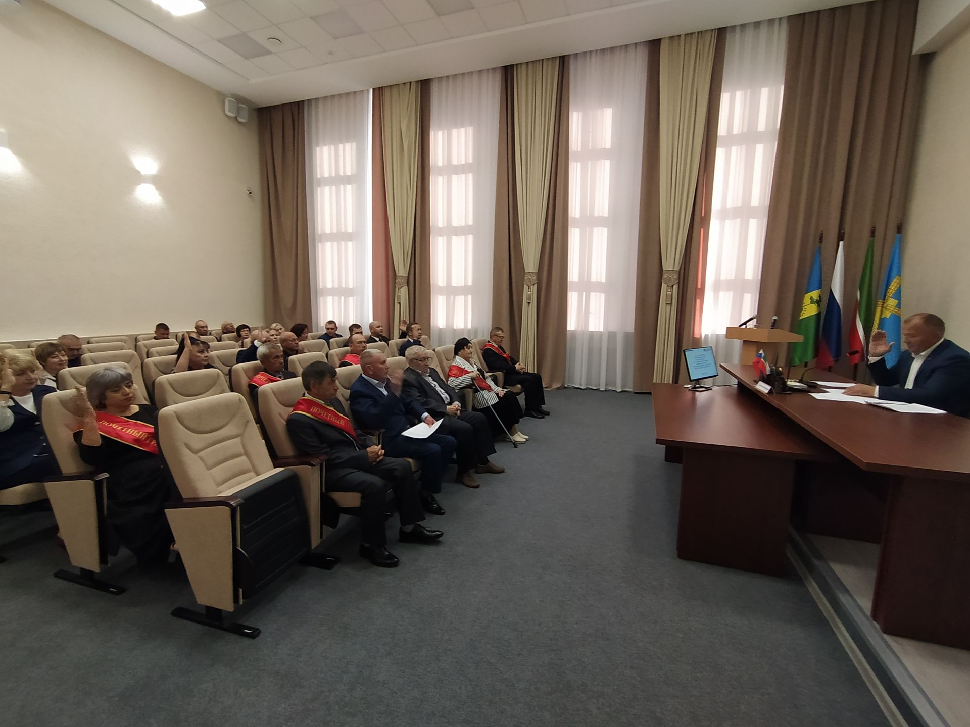 В Исполнительном комитете Камских Полян состоялась заключительная сессия третьего созыва