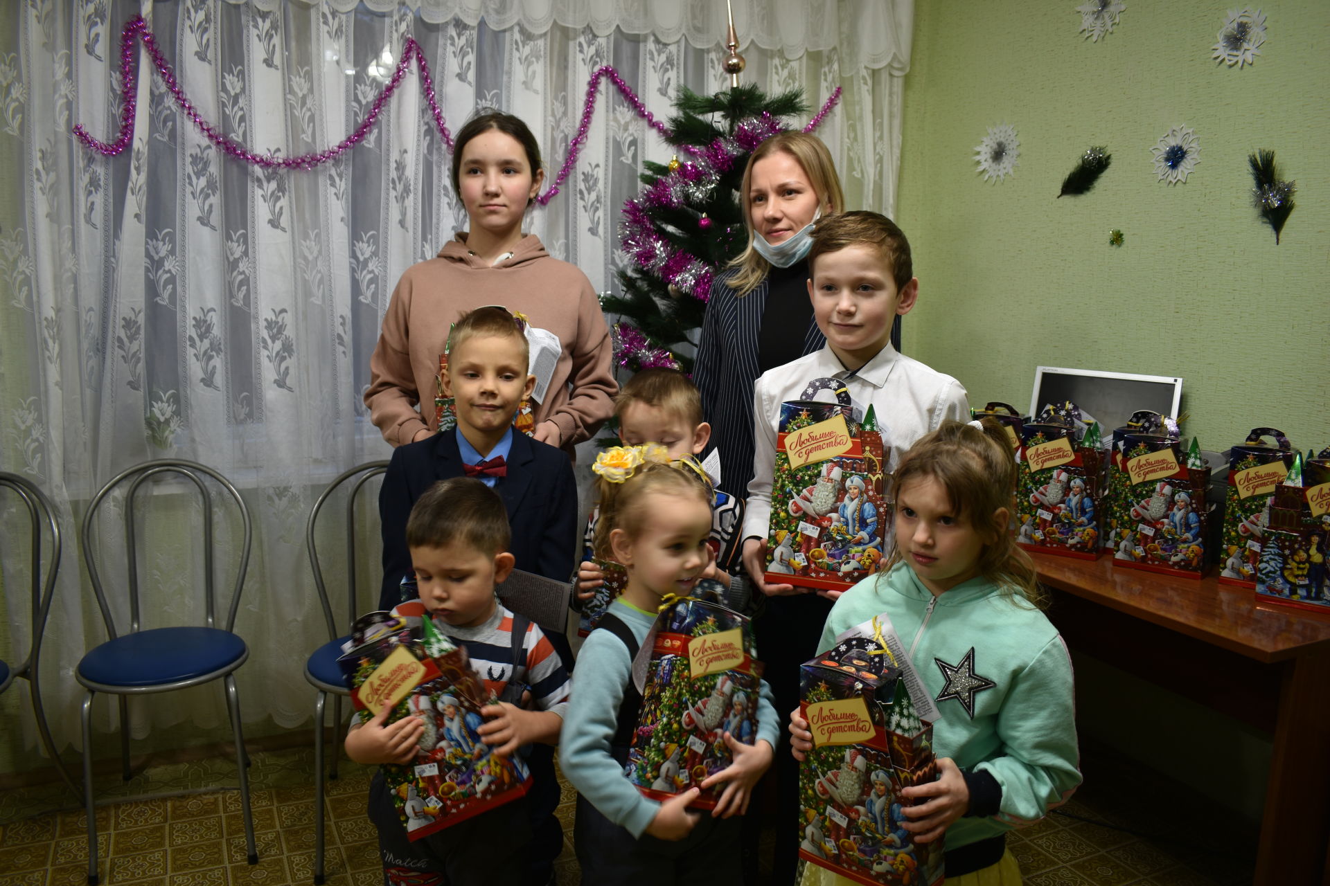 Камполянские дети получили подарки к Новому Году