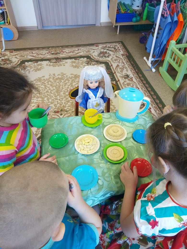 В одном из детских садов Камских Полян состоялось мероприятие, посвященное  «Году родного языка»