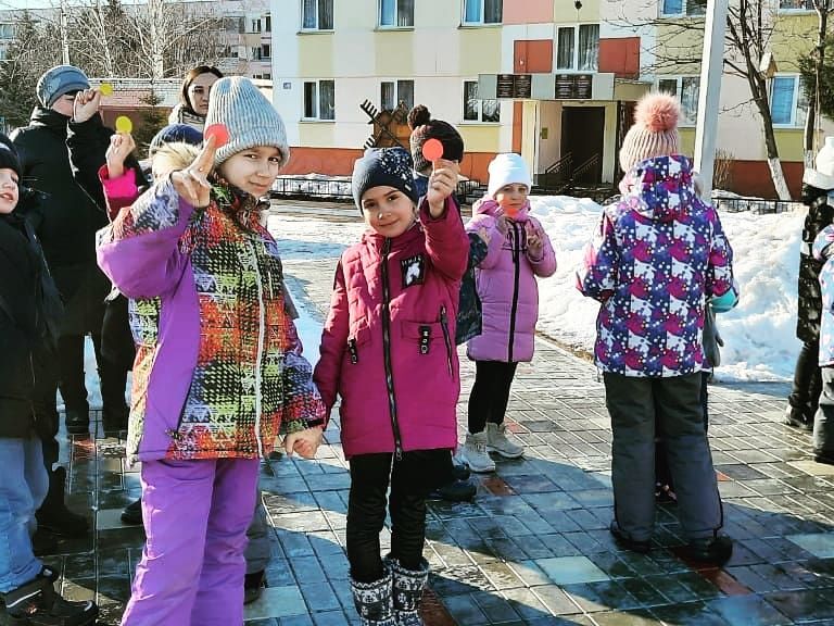 Активисты ДРД Камских Полян провели для детей мероприятие с целью проверки знаний ПДД