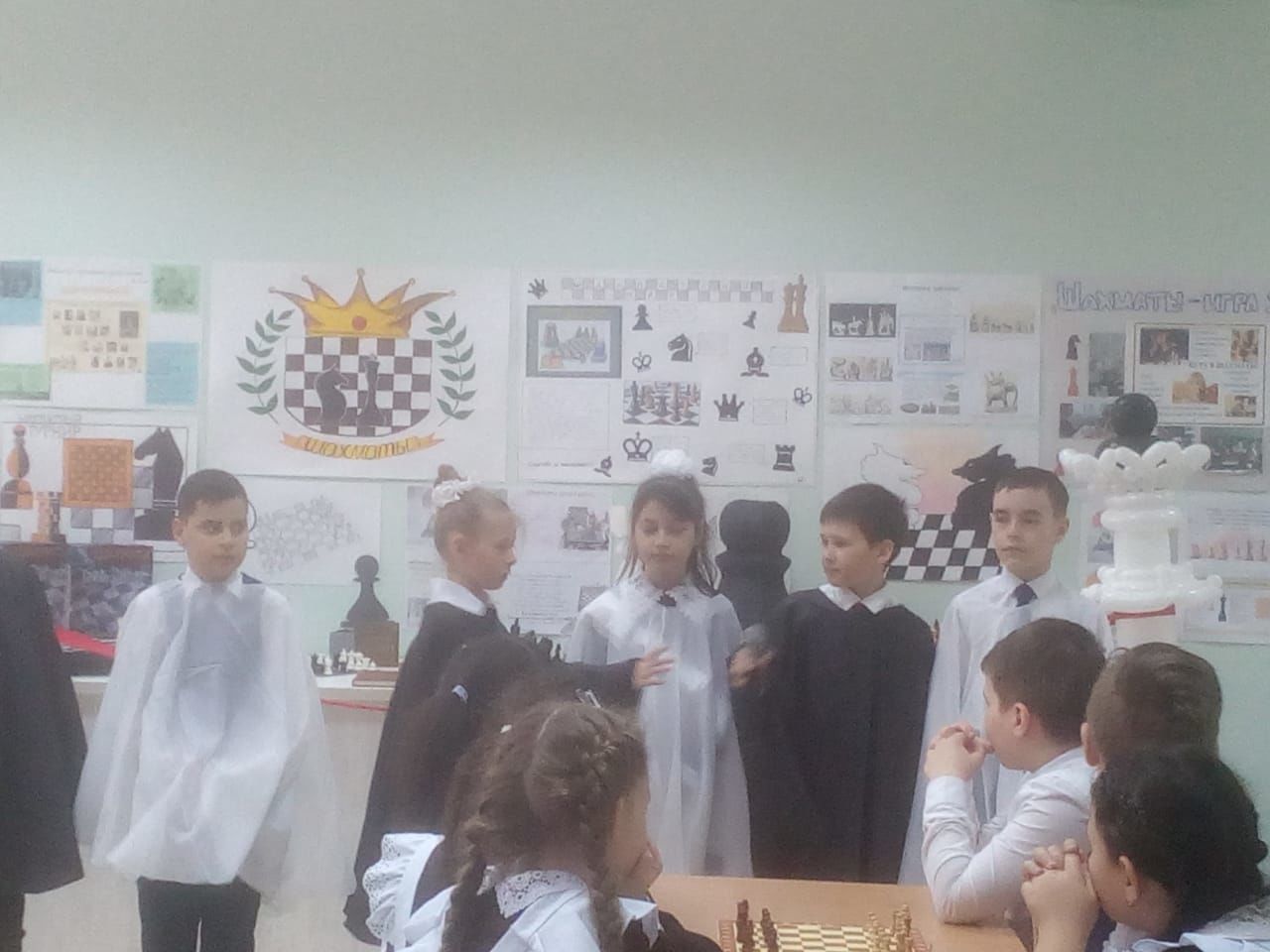 В камполянской школе №1 состоялось торжественное открытие шахматной зоны