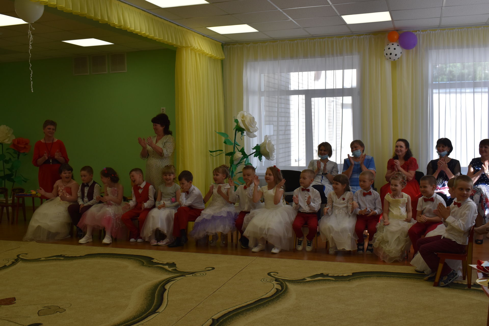 В камполянском детском саду «Золотая рыбка» прошел выпускной бал подготовительной группы