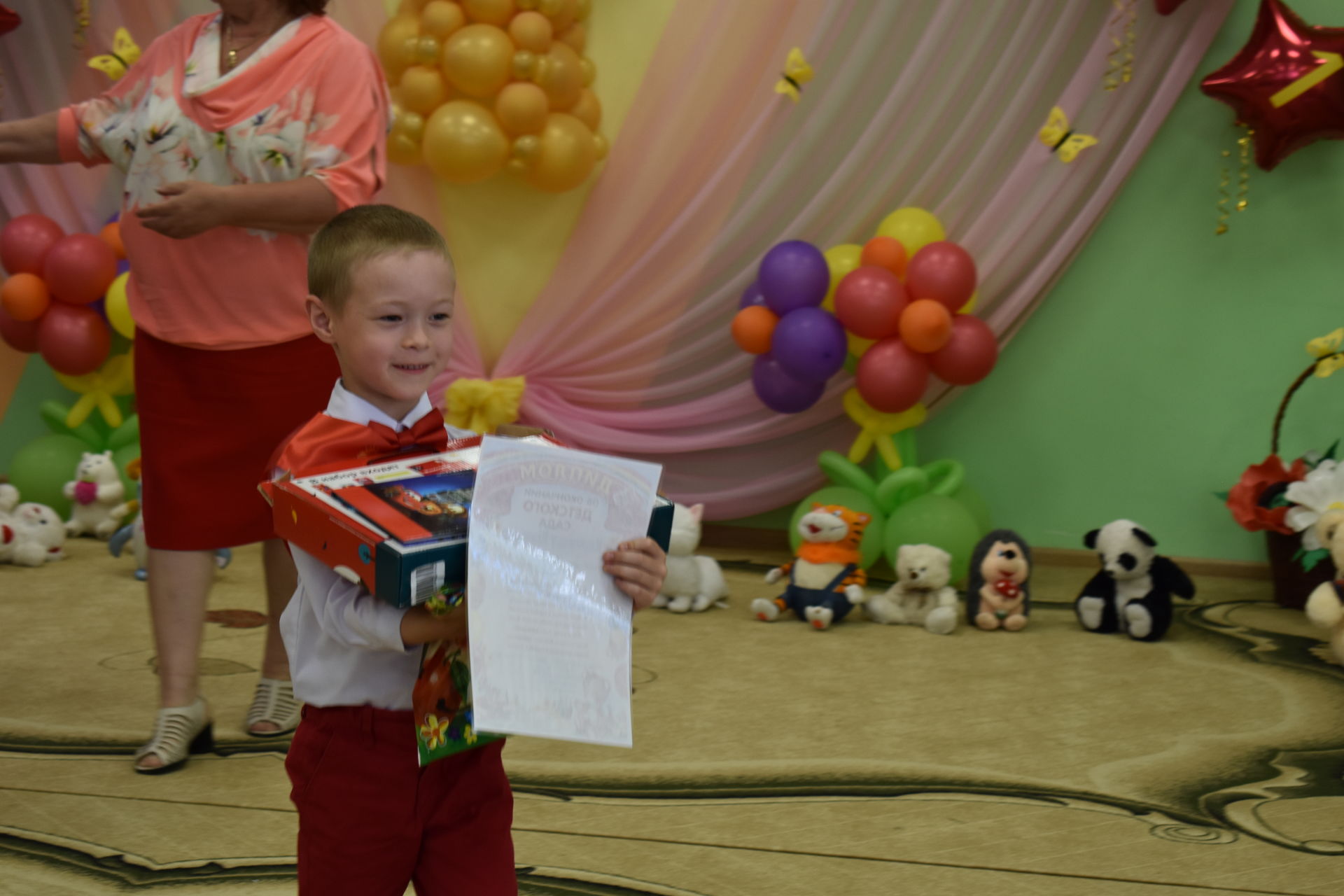 В камполянском детском саду «Золотая рыбка» прошел выпускной бал подготовительной группы