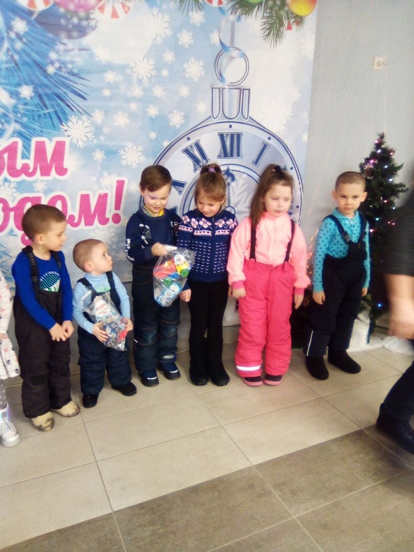 В Камских Полянах прошла благотворительная акция "Чудеса в Рождество"