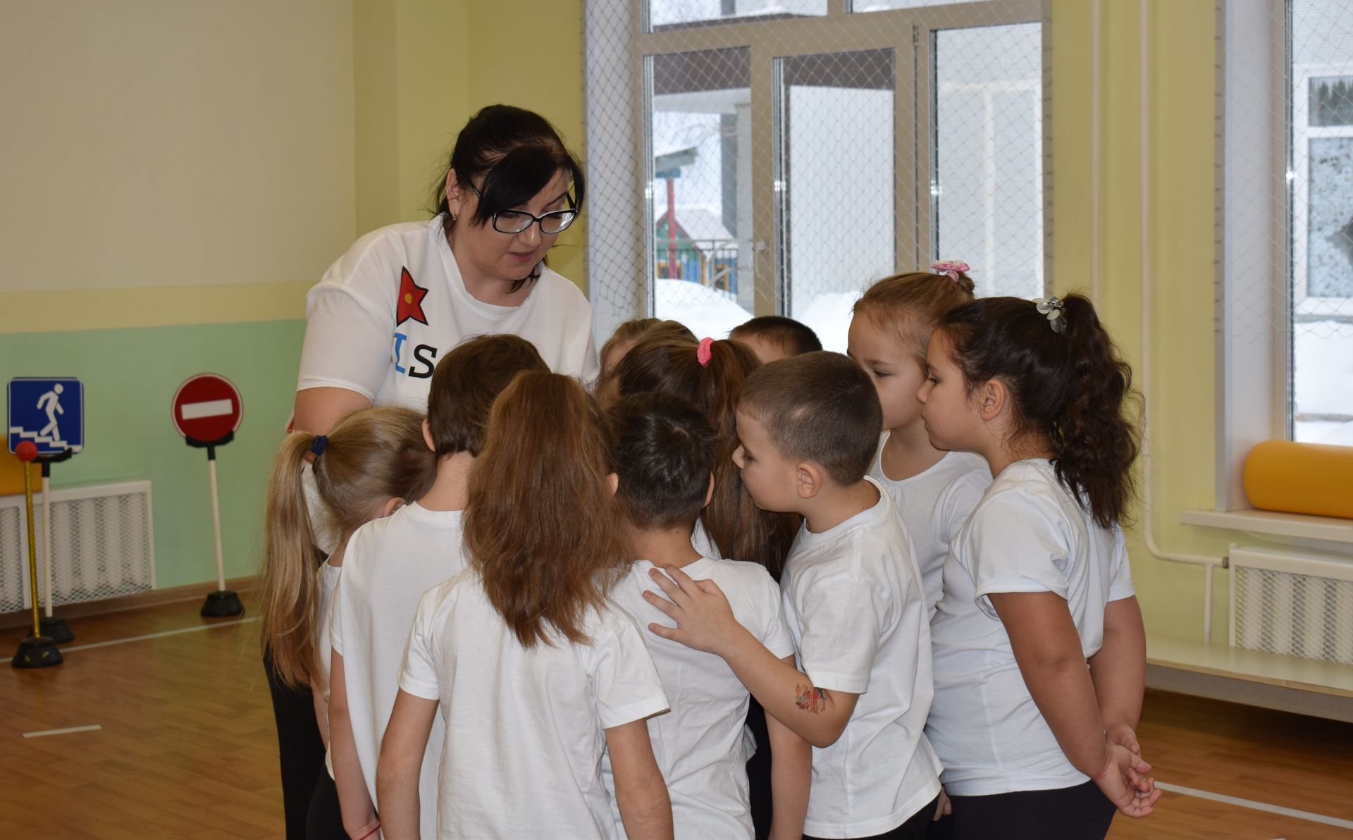 В Камскополянском детском саду “Огонек” прошло мероприятие, посвященное правилам дорожного движения