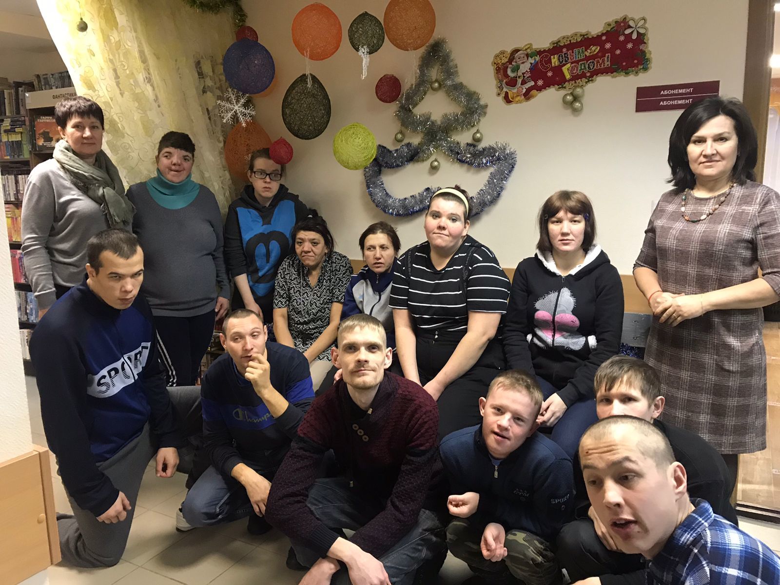 В Камских Полянах волонтеры Совета Ветеранов "БИК САБР" показали сказку "Морозко"