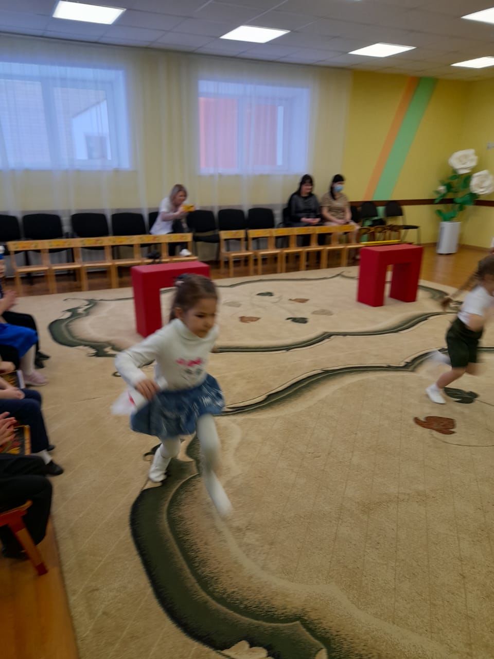 В детском саду «Золотая рыбка» прошло праздничное развлечение