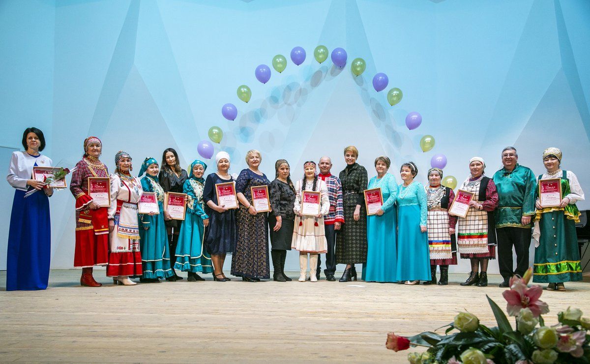Камполянские коллективы «Ивушки» и «Сюрприз»  приняли  участие в фестивале-конкурсе «Лейся, песня, на просторе»