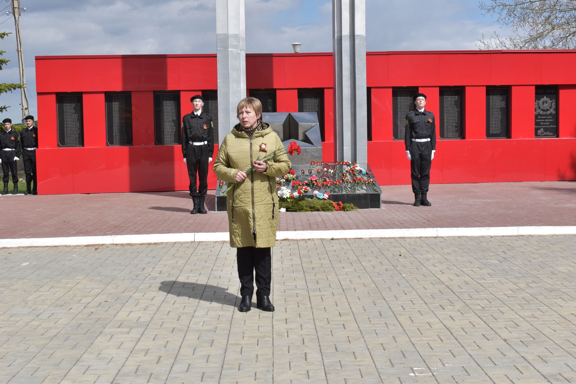 К Международному автопробегу "По дорогам Героев" присоединились Камские Поляны