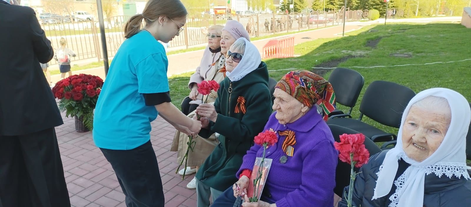 В Камских Полянах празднование Дня Победы началось с торжественного митинга