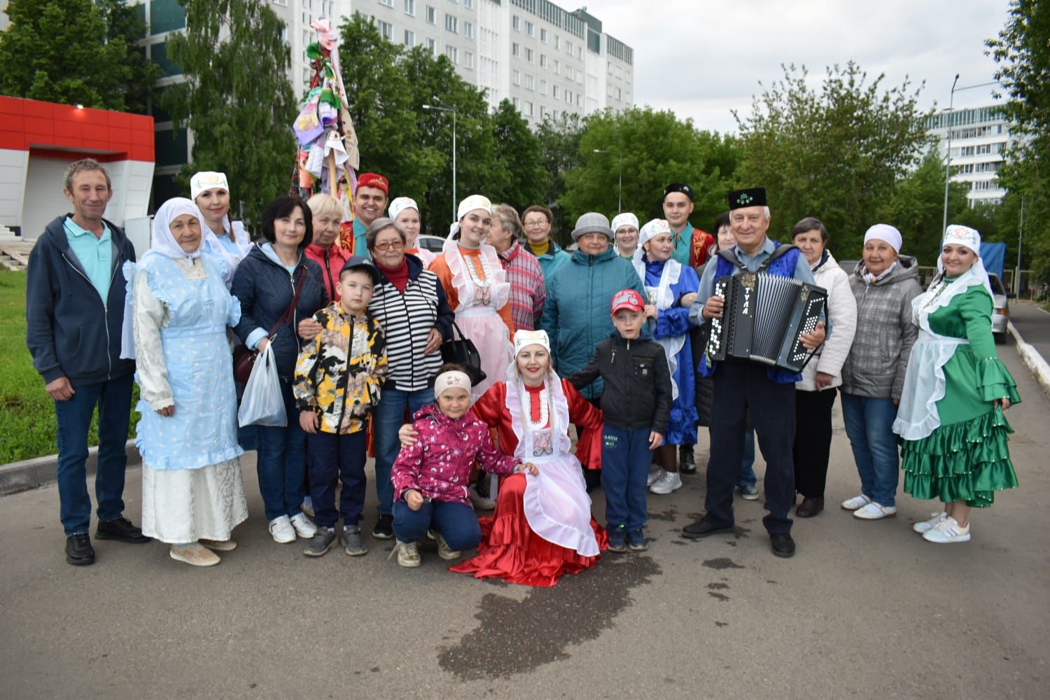 В Камских Полянах прошел «Булэк жыю» - сбор подарков