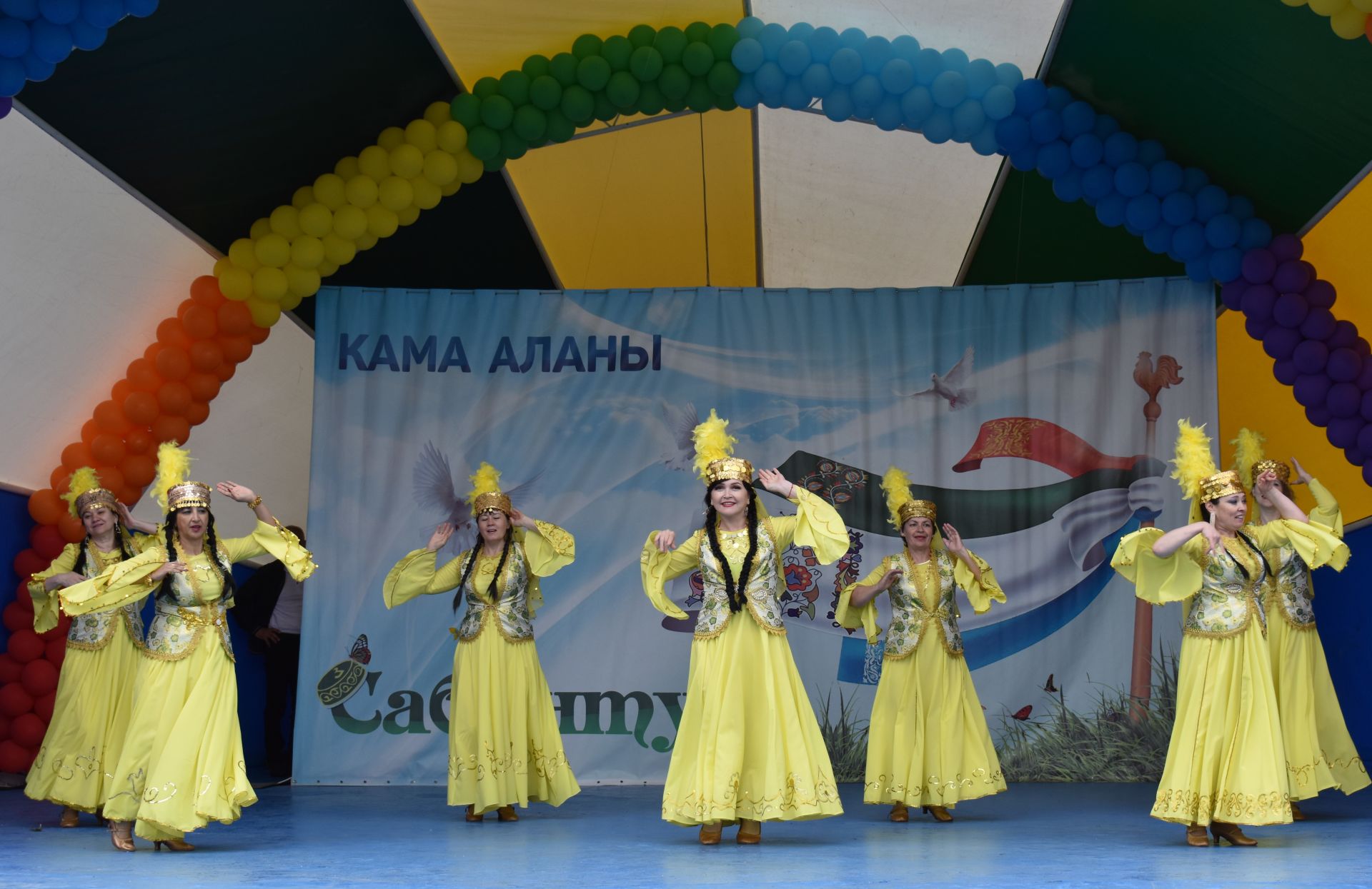 В Камских Полянах масштабно отметили любимый праздник – «Сабантуй» (ФОТОРЕПОРТАЖ)