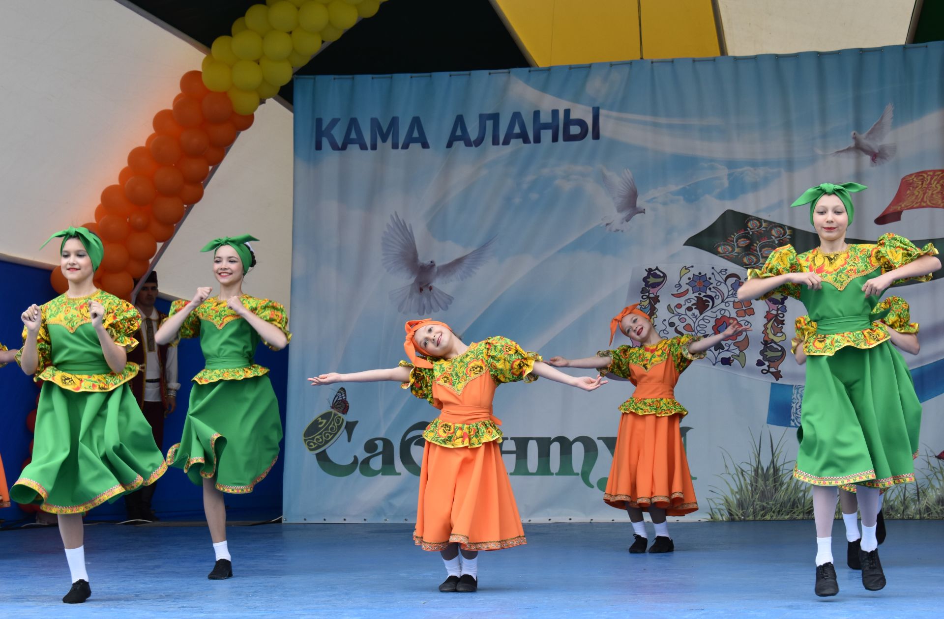 В Камских Полянах масштабно отметили любимый праздник – «Сабантуй» (ФОТОРЕПОРТАЖ)