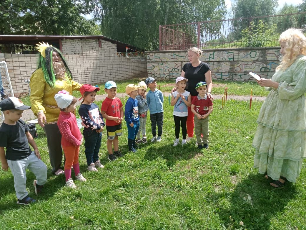 В Камскополянском детском саду «Золотая рыбка» дети побывали в сказочном царстве