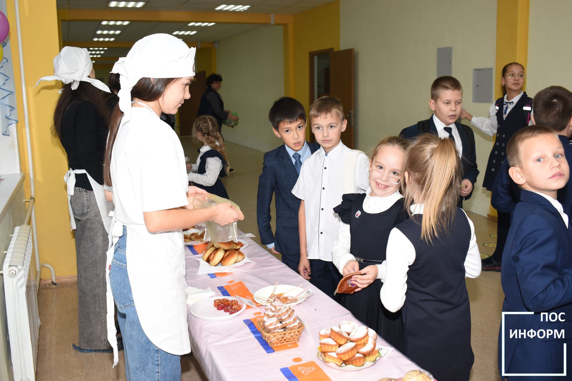 В школе № 2 Камских Полян прошла благотворительная ярмарка