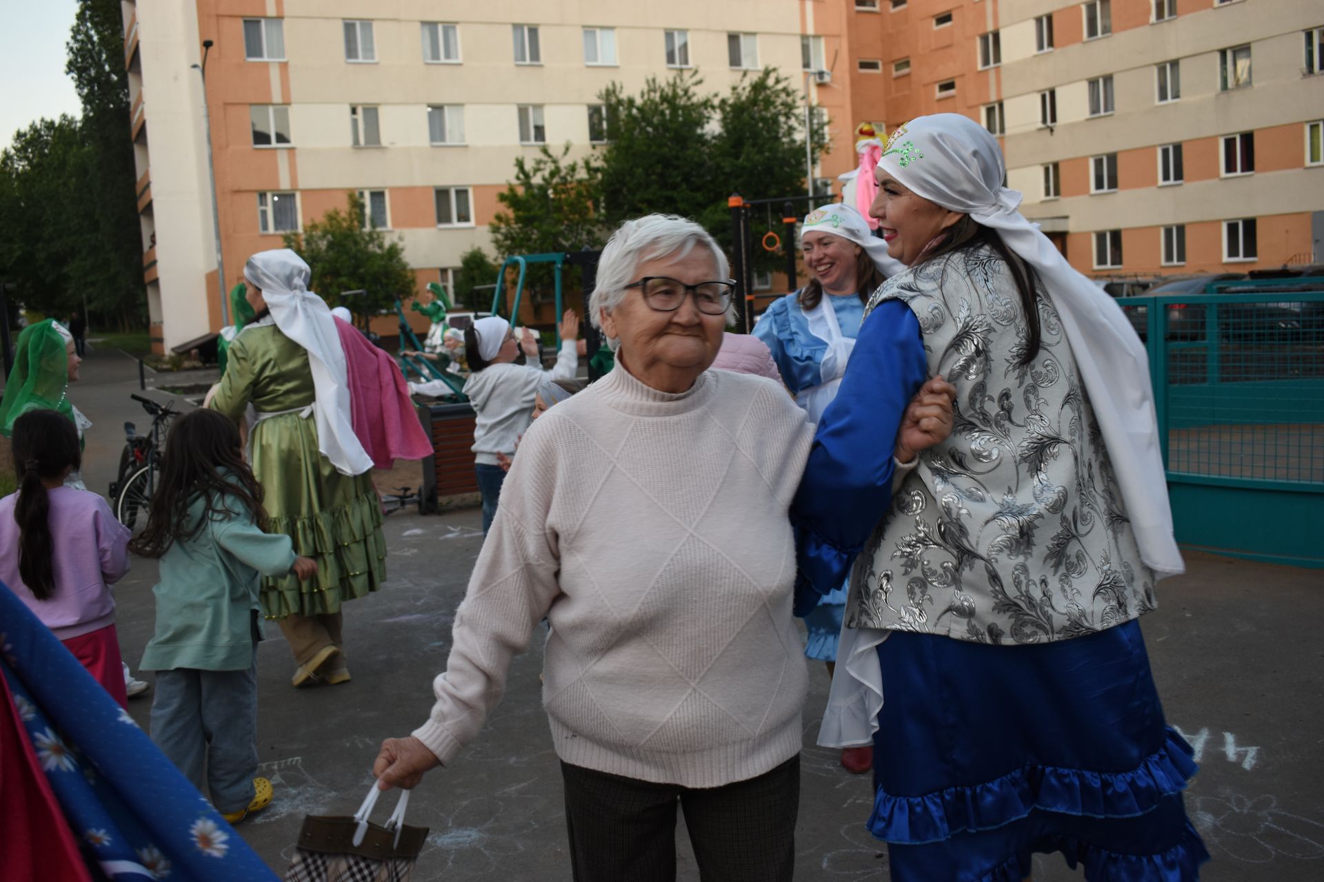 В Камских Полянах собрали подарки к празднику «Сабантуй» — «Булэк жию»