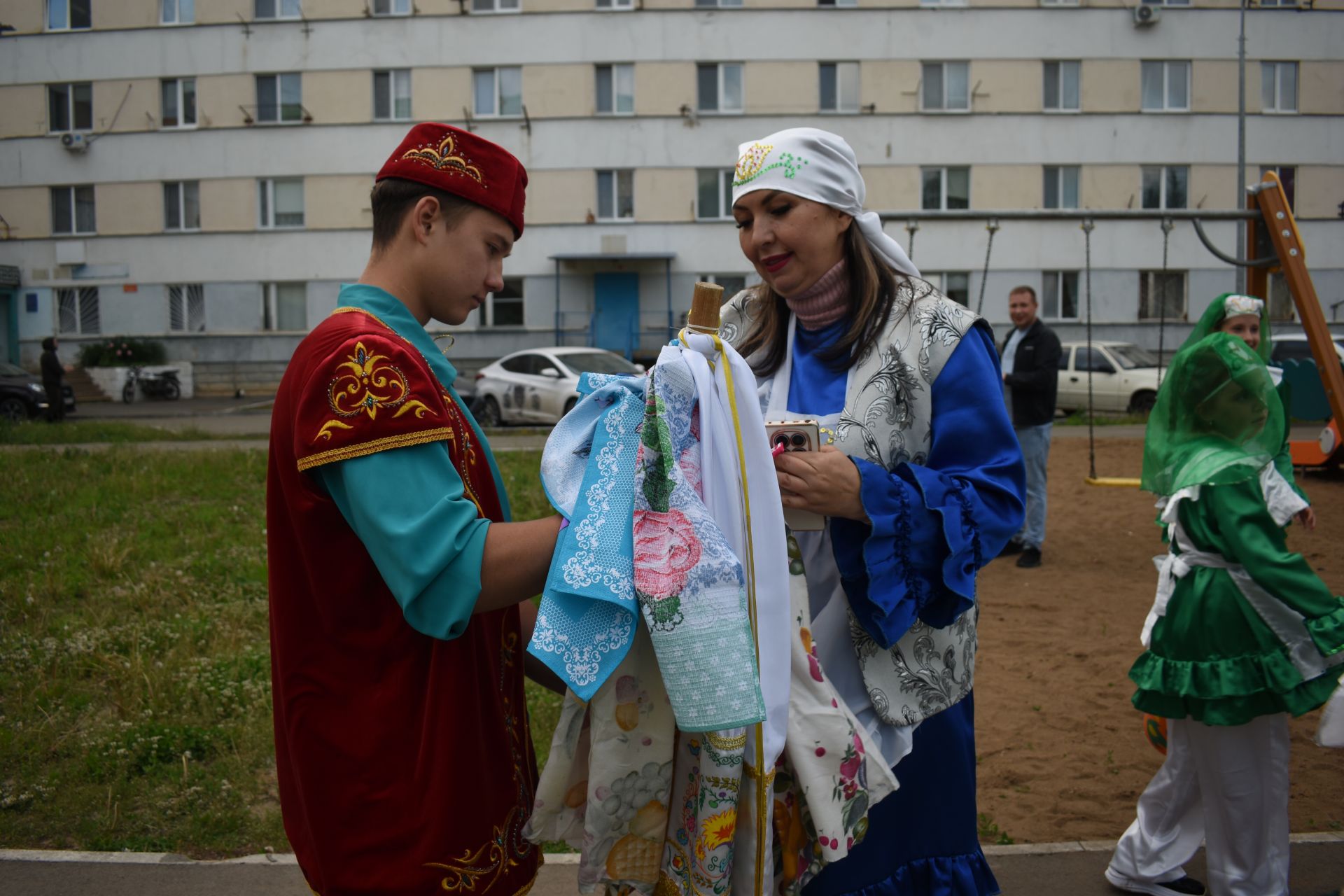 В Камских Полянах собрали подарки к празднику «Сабантуй» — «Булэк жию»