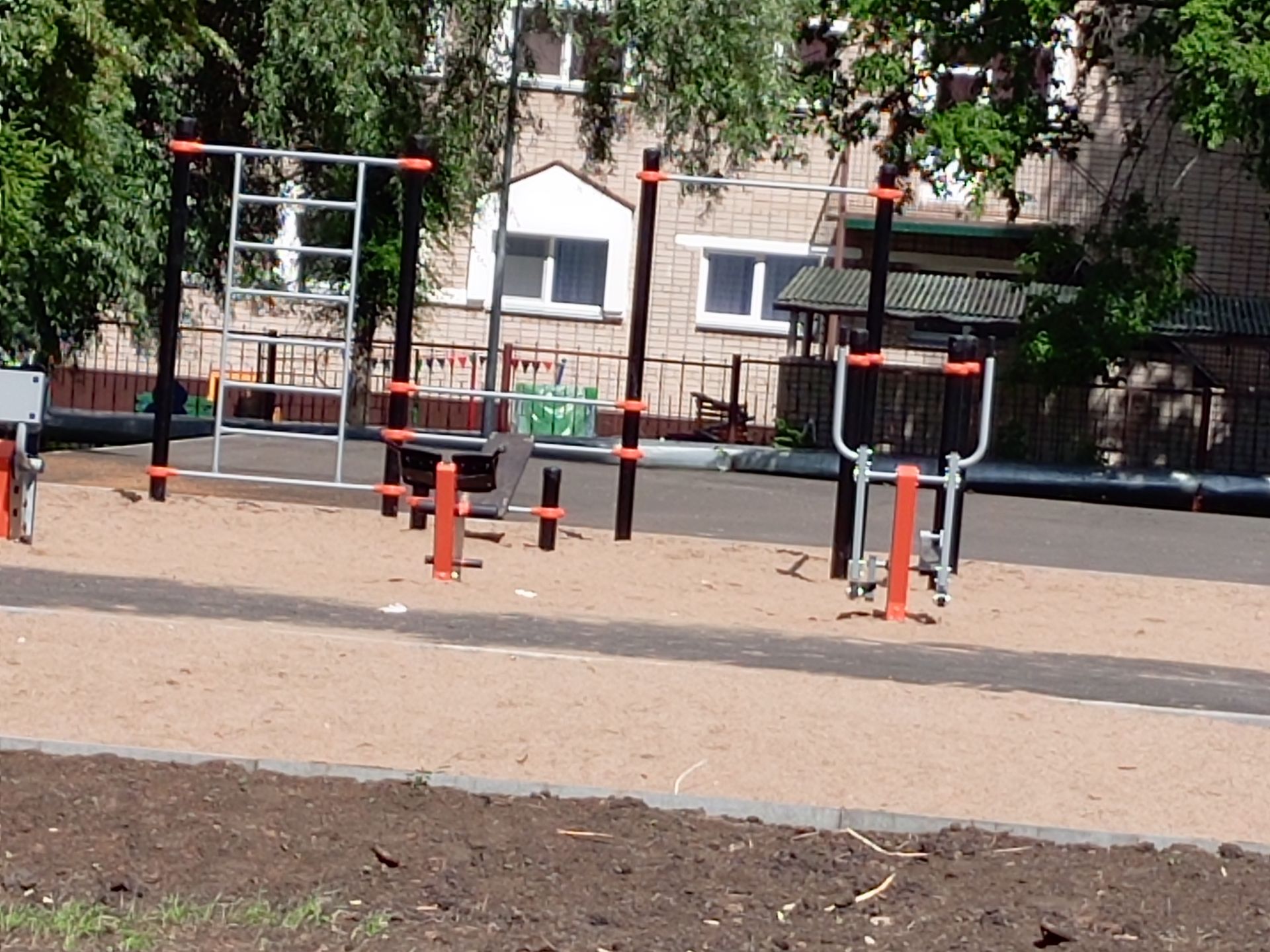 Продолжение благоустройства территории в Камских Полянах: как город меняется к лучшему