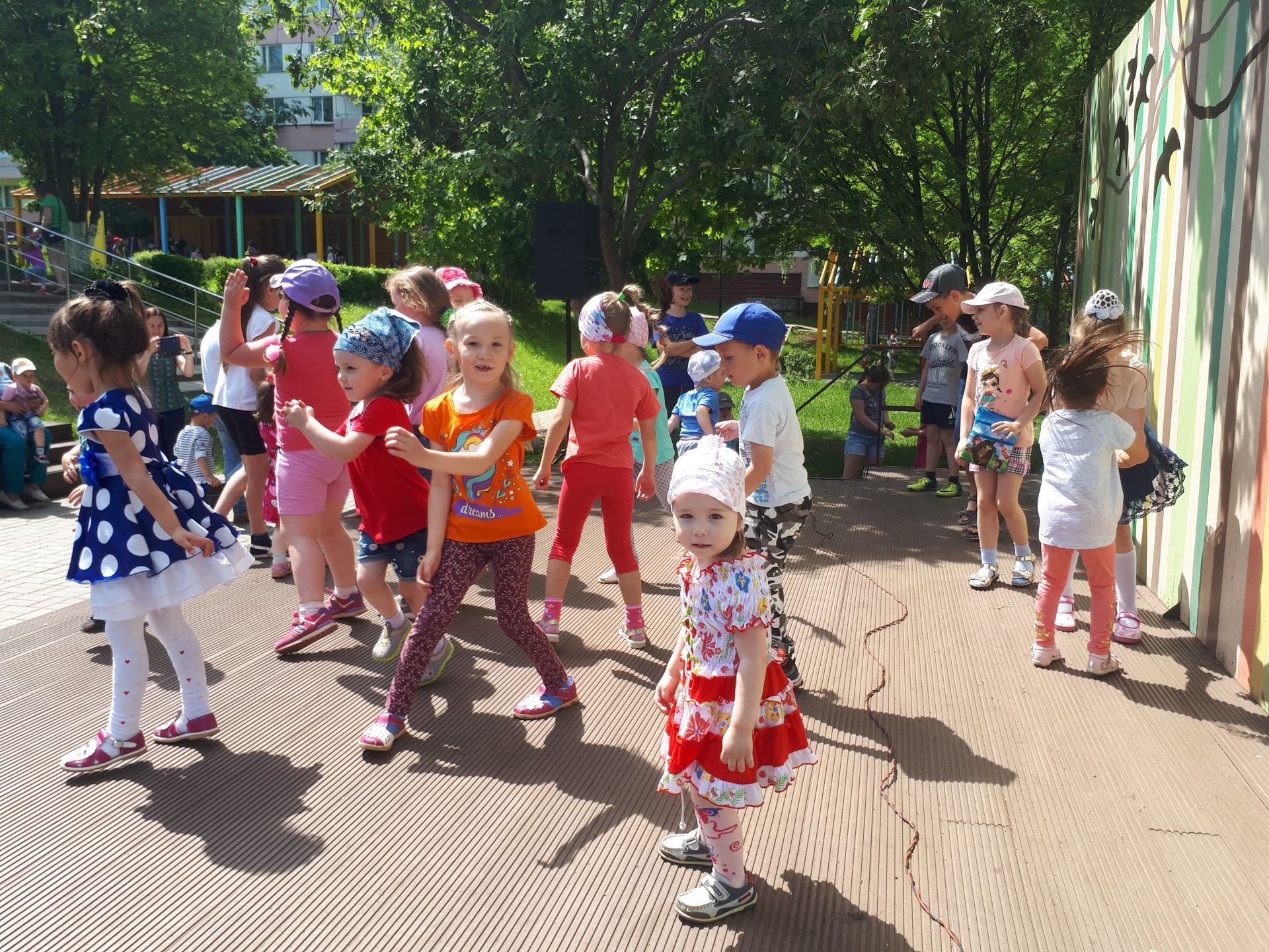 В Камских Полянах отметили День защиты детей