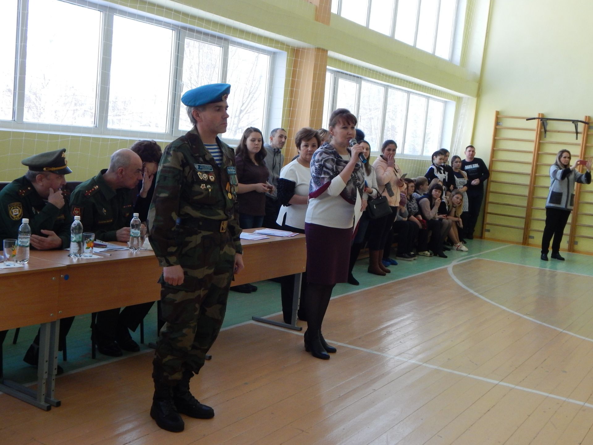 В Камскополянской школе №1 прошел Зональный этап смотра строя и песни