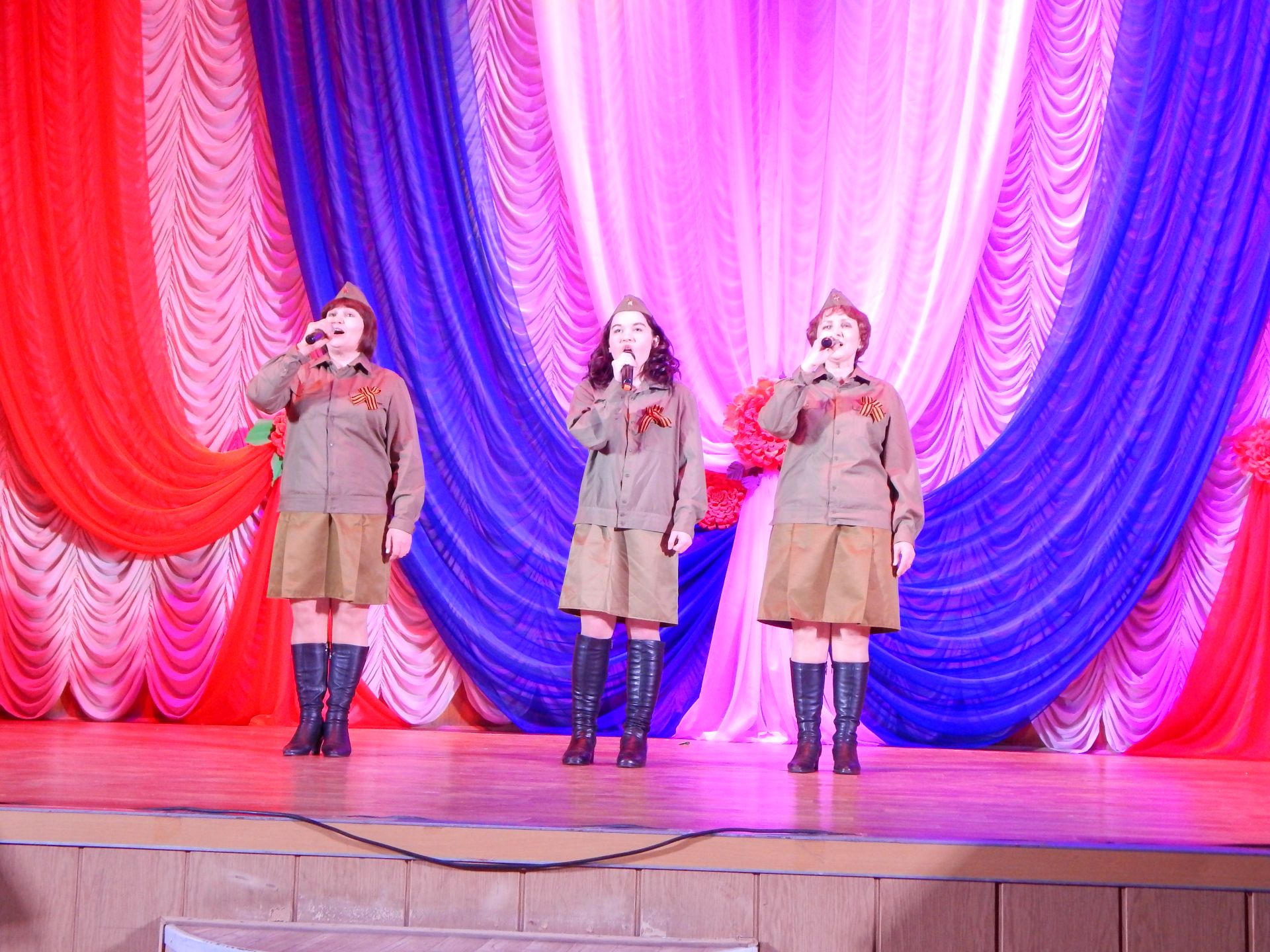 В Камских Полянах состоялся праздничный концерт, посвященный Дню защитника Отечества