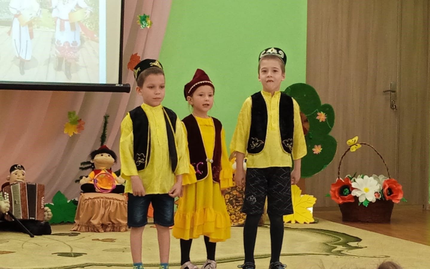 В Камских Полянах для детей прошел праздник «Народы Поволжья – одна семья»