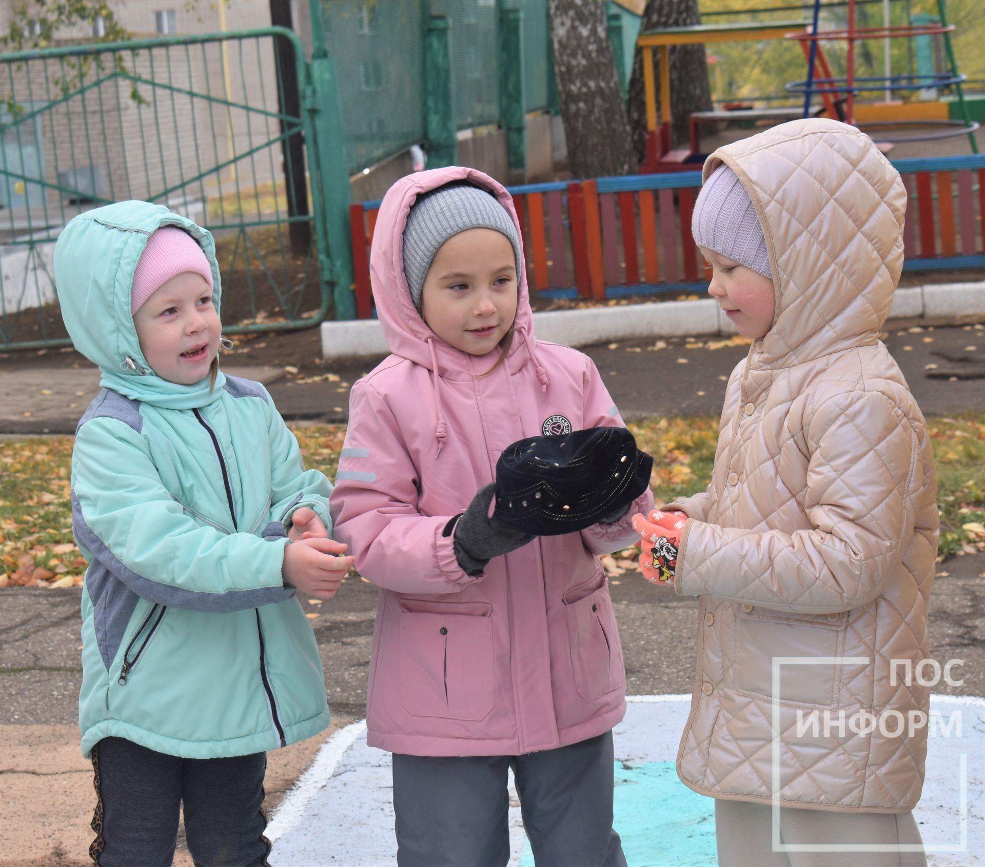 Праздник золотой осени в детском саду «Огонёк»