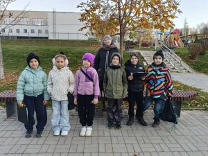 Воспитанники «Арт-креатива» из Камских Полян совершили эко-прогулку