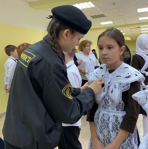 В камполянской школе № 1 состоялось торжественное посвящение учащихся начальных классов в «Орлята России»