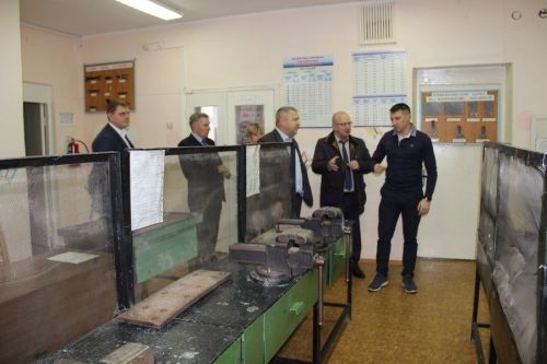Камско-Полянский колледж посетил управляющий делами Минобрнауки РТ